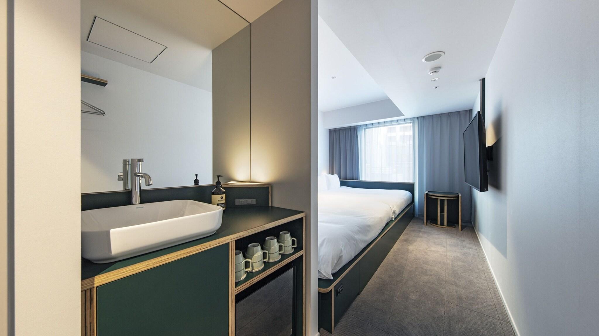 Quadruple Capacity 6