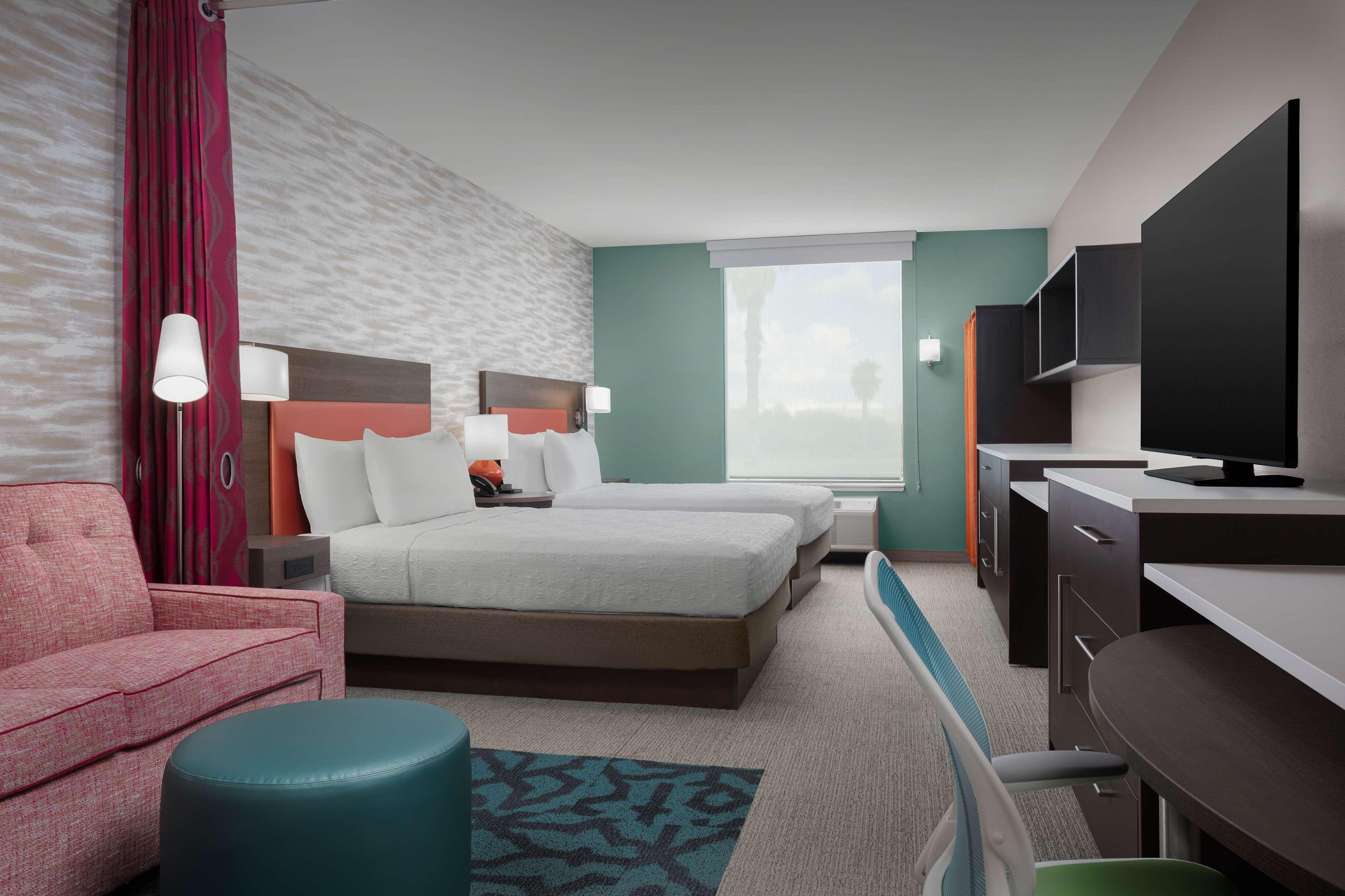 Suite Two Queen Beds