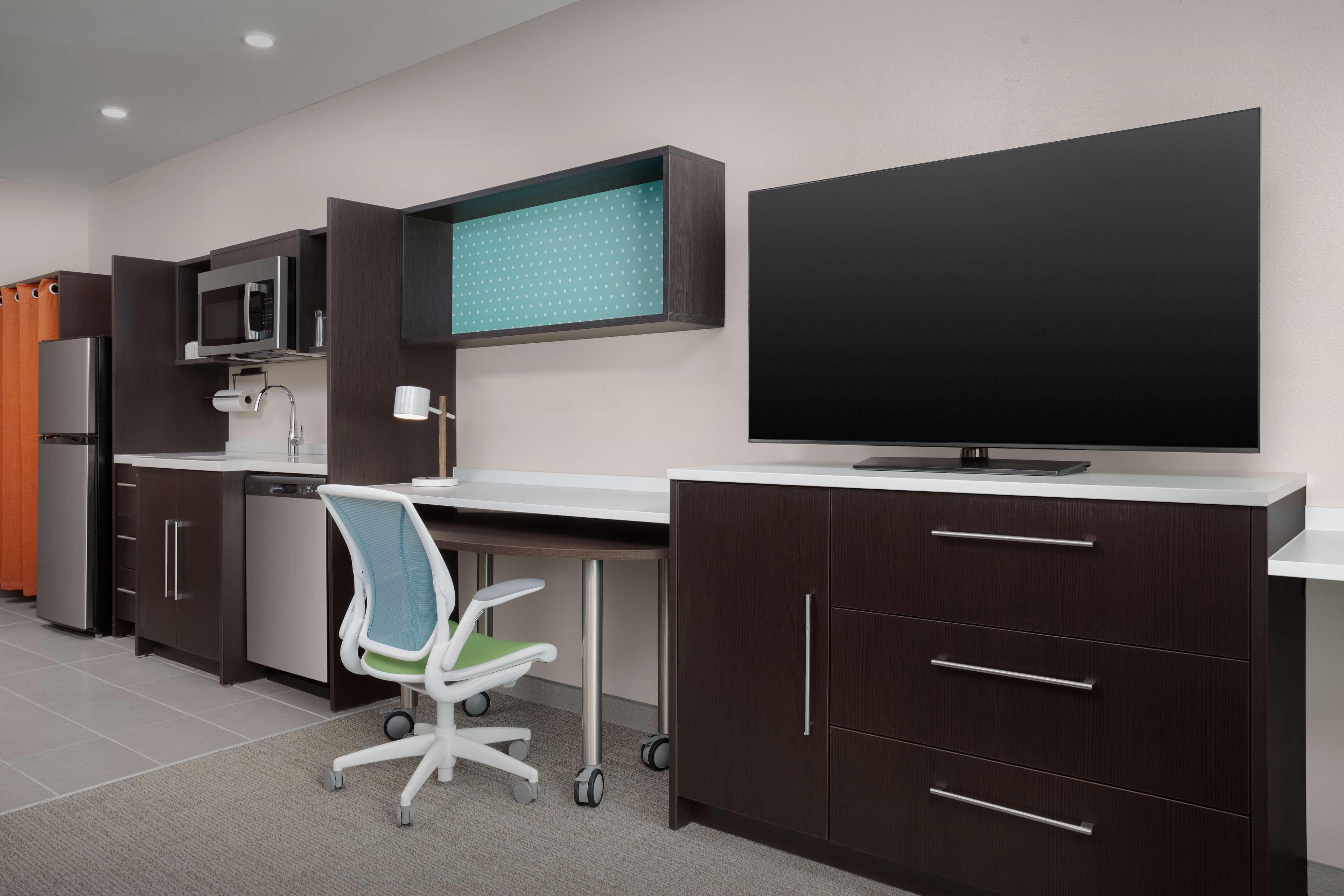 Suite King Bed One Bedroom 