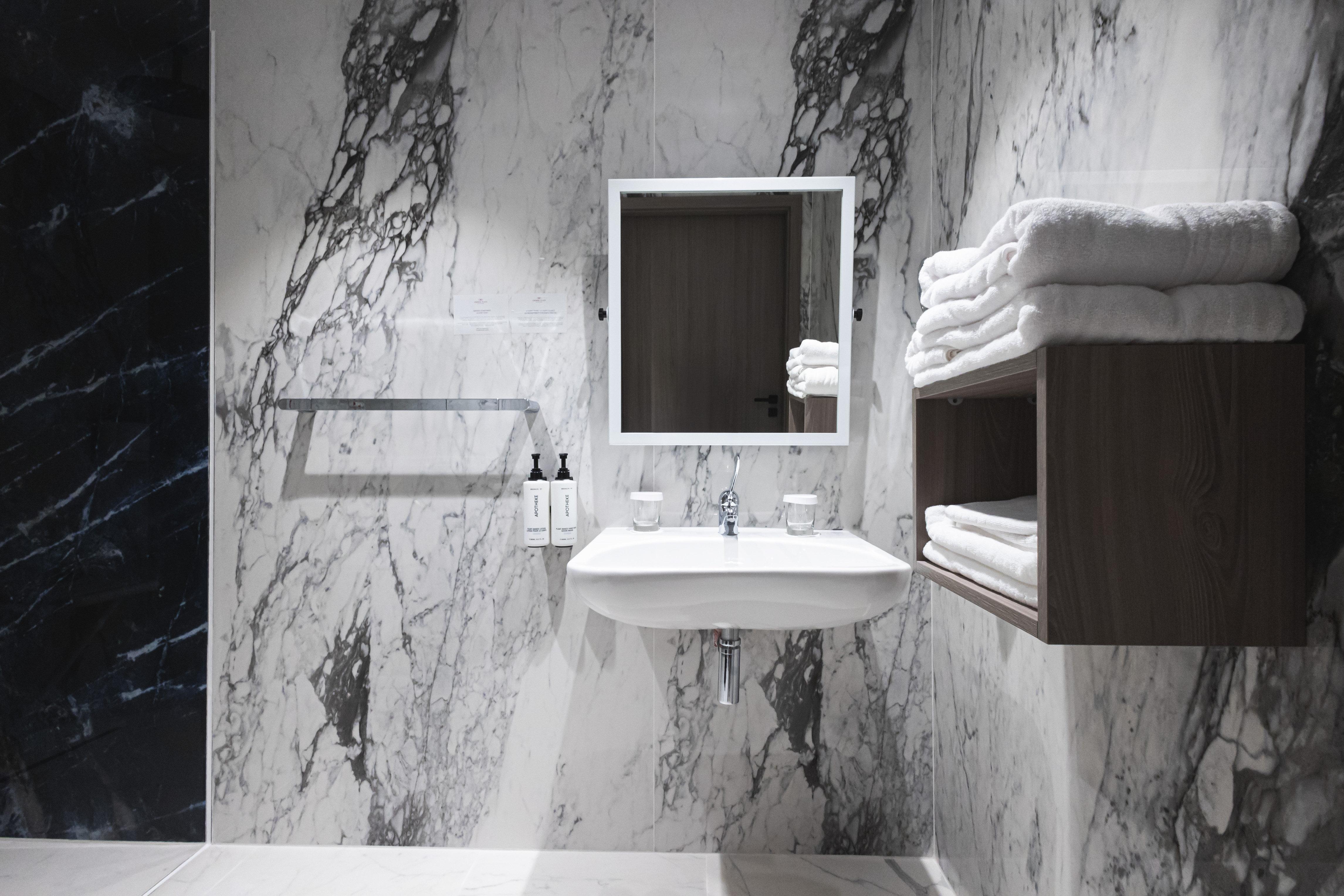 Double Accessible with Views