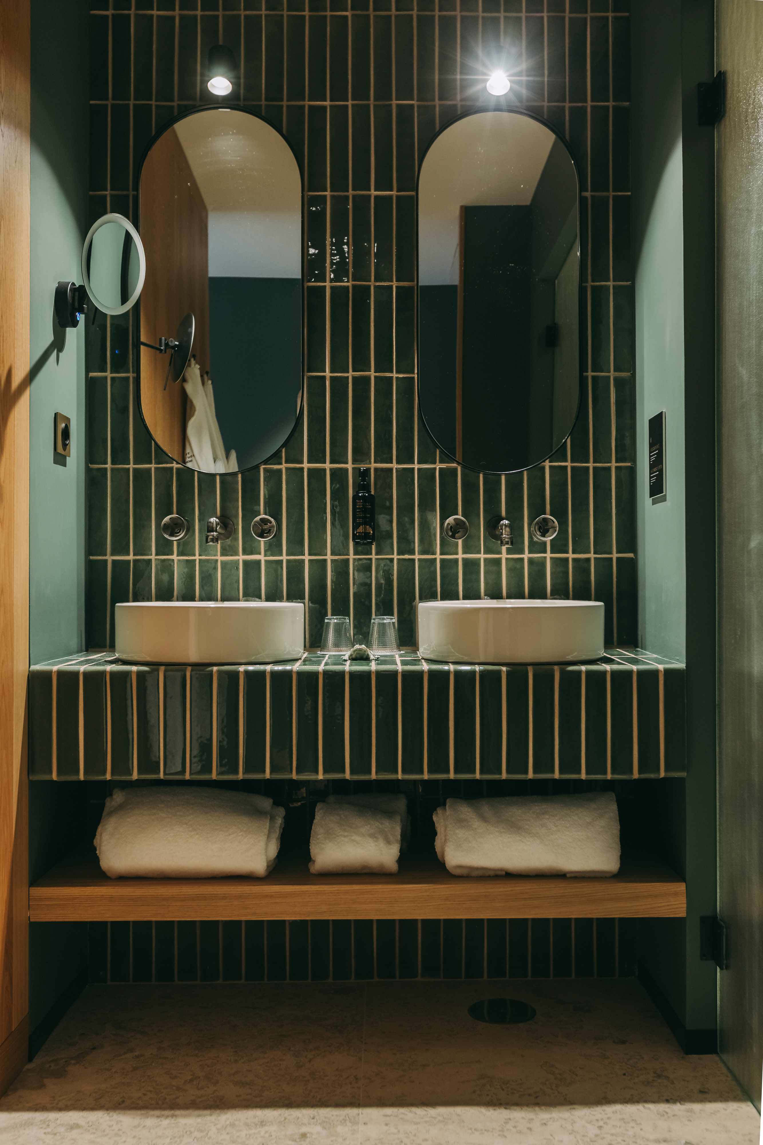 Double Executive Superior