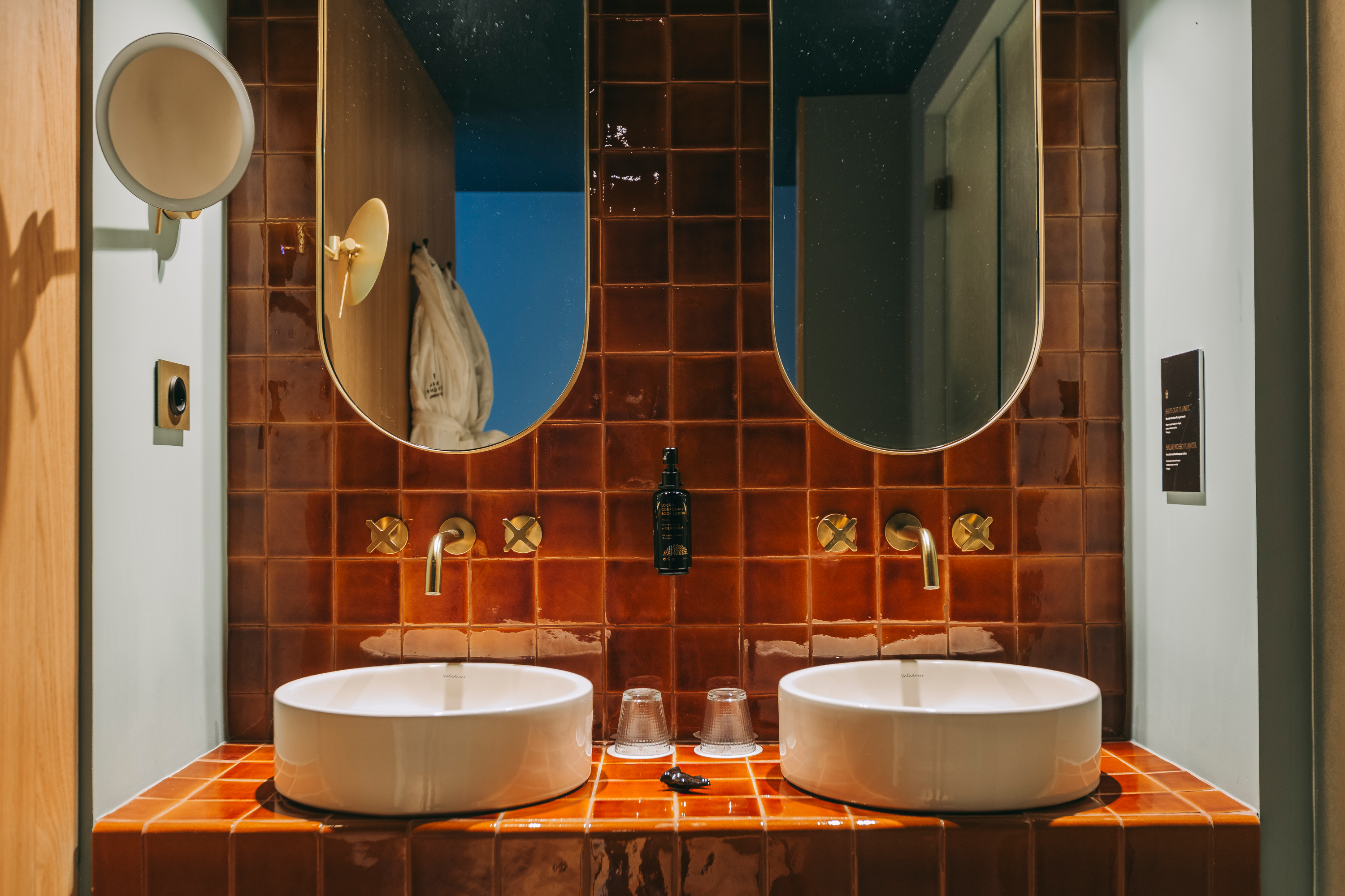 Double Deluxe Executive