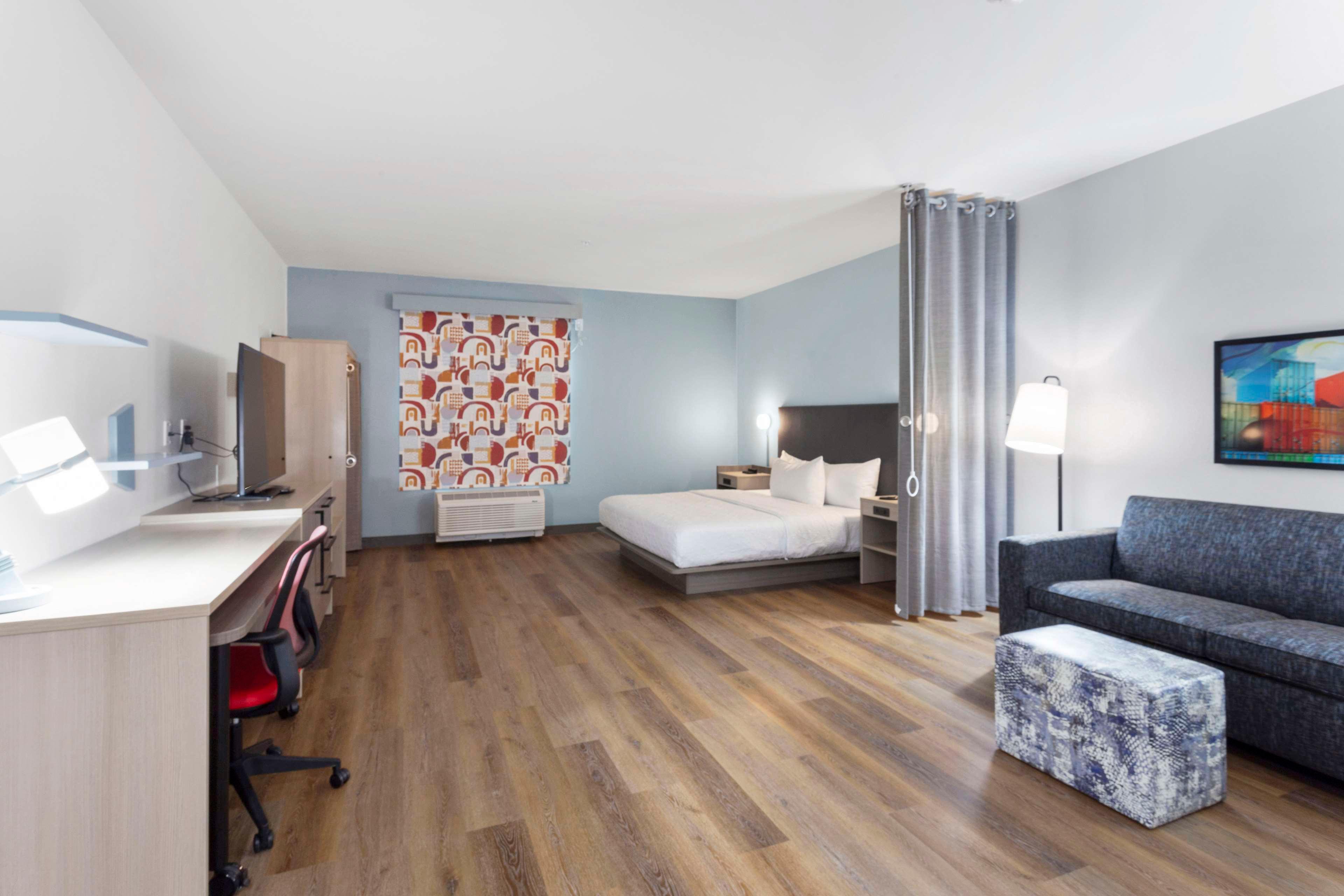 Suite King Bed One Bedroom 