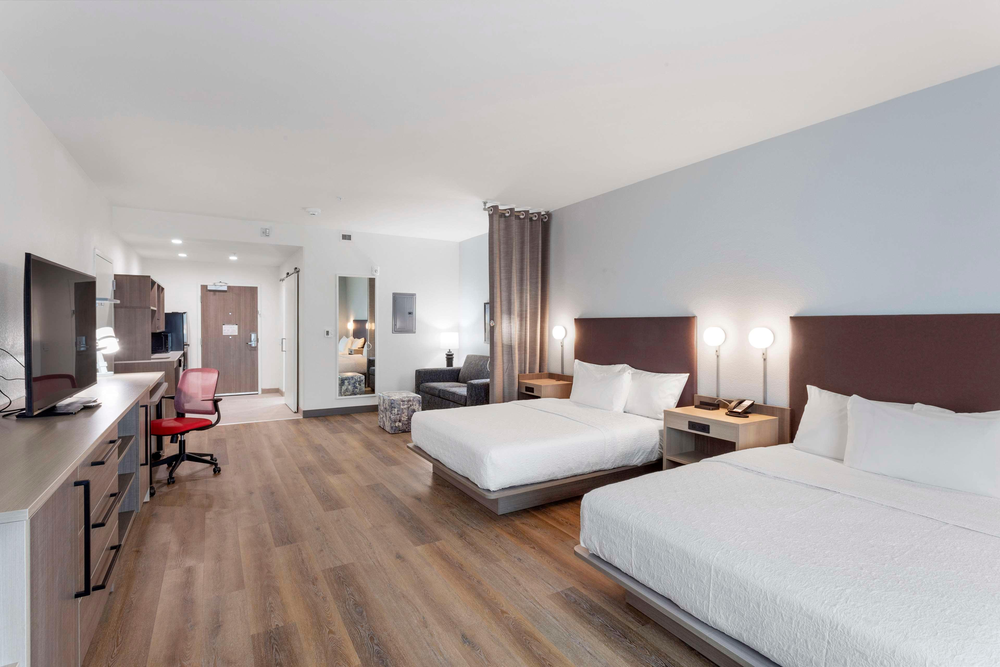 Suite Two Queen Beds