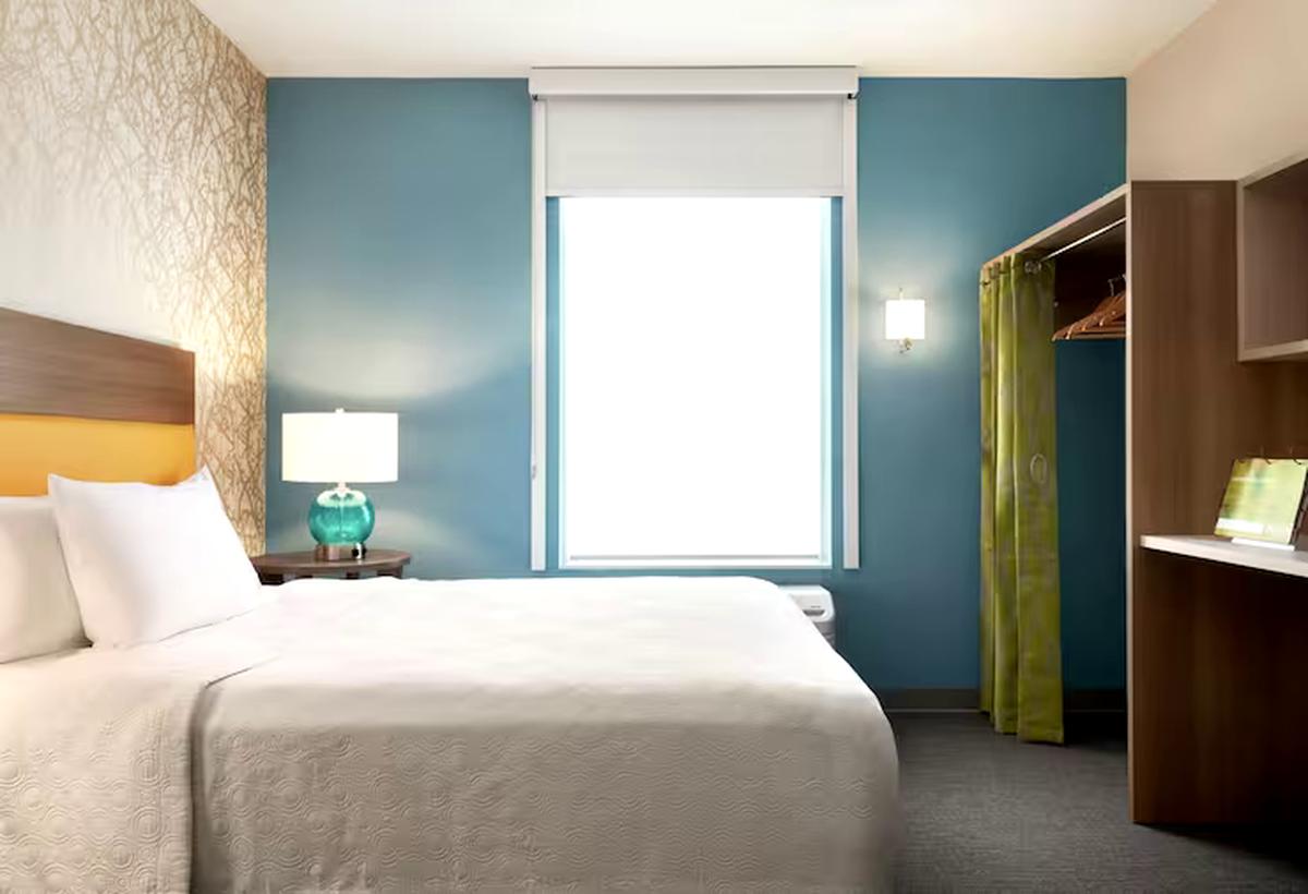 Suite King Bed One Bedroom 