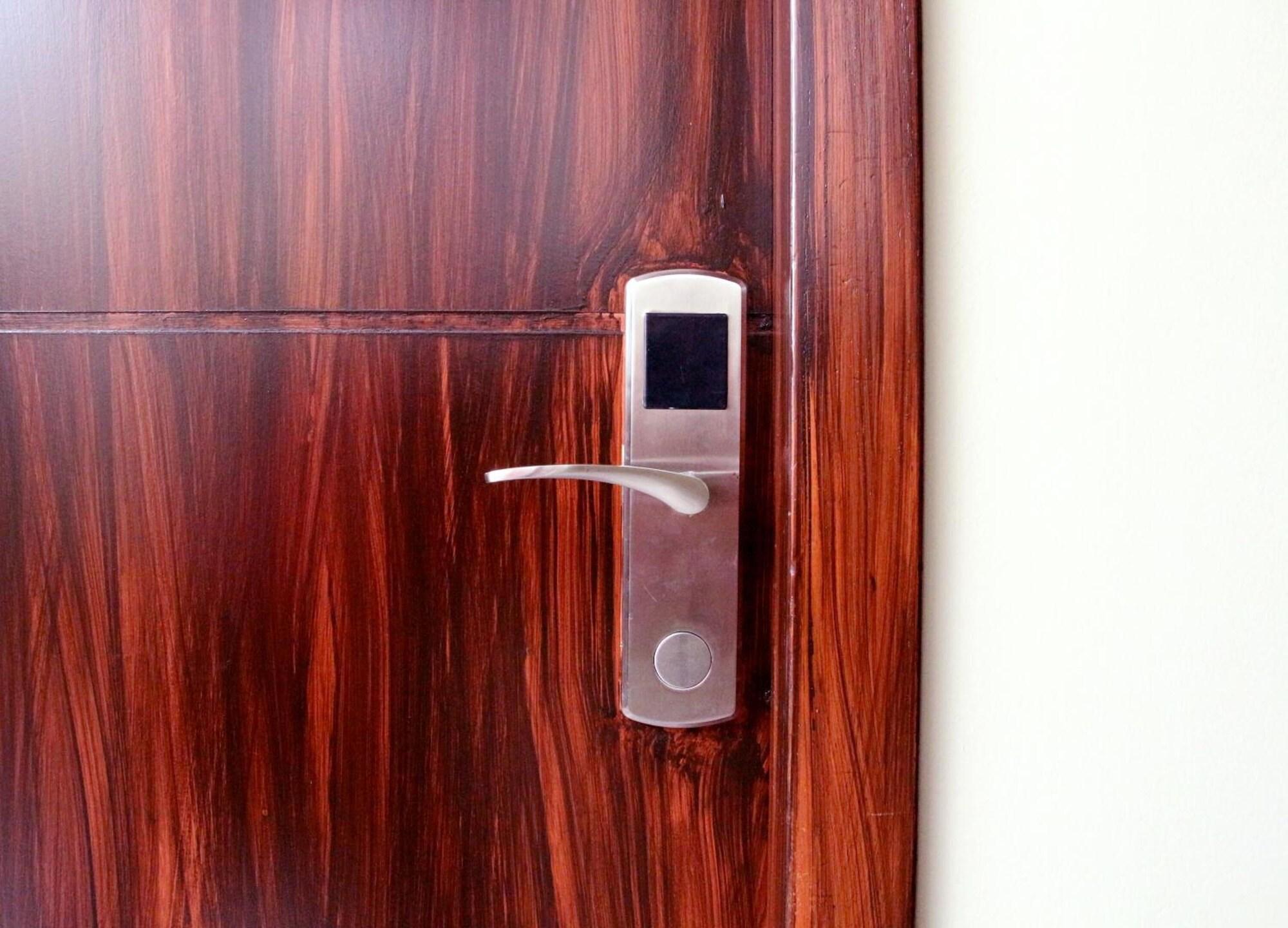 Double Queen Size Bed