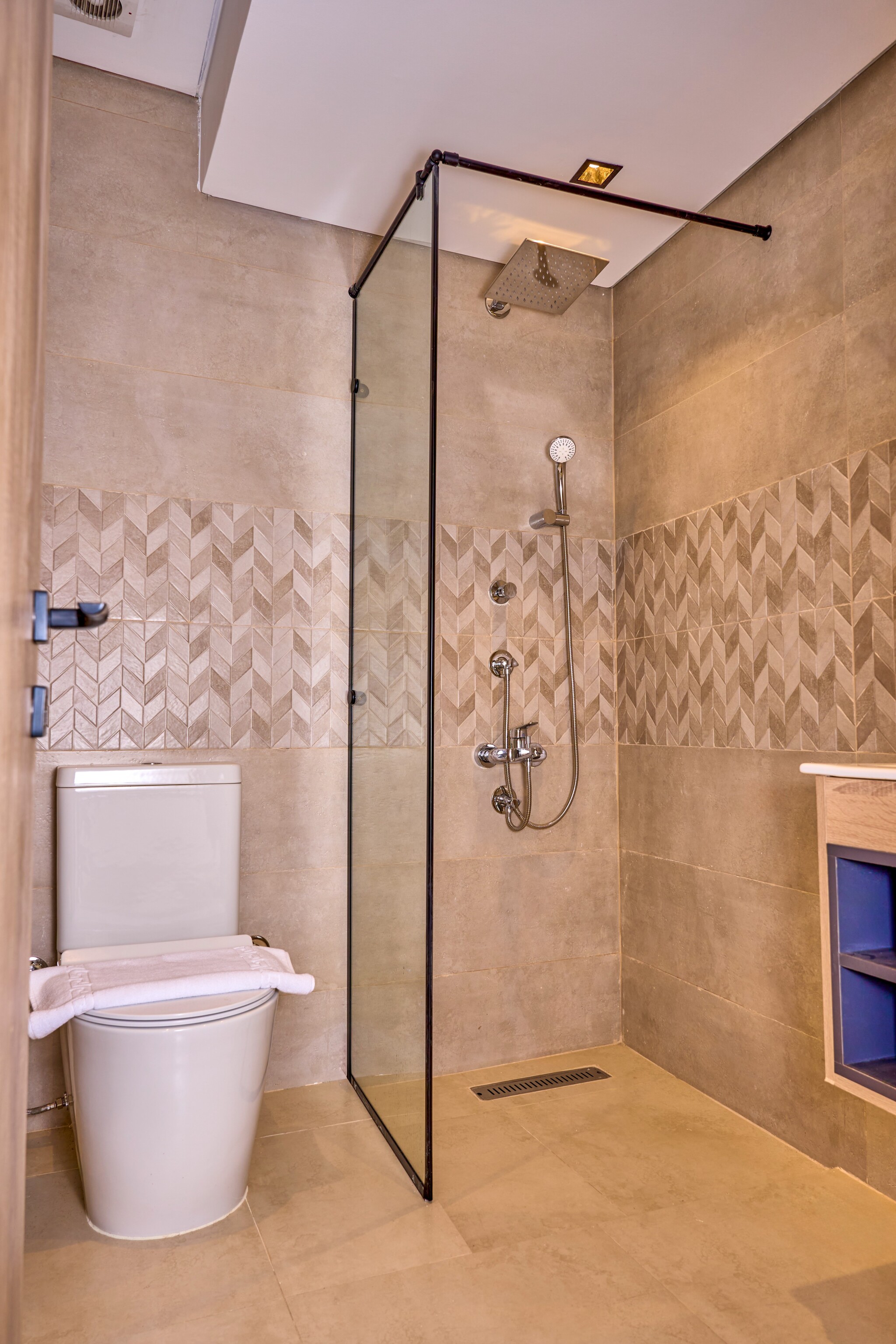 Room One Bedroom One Bathroom