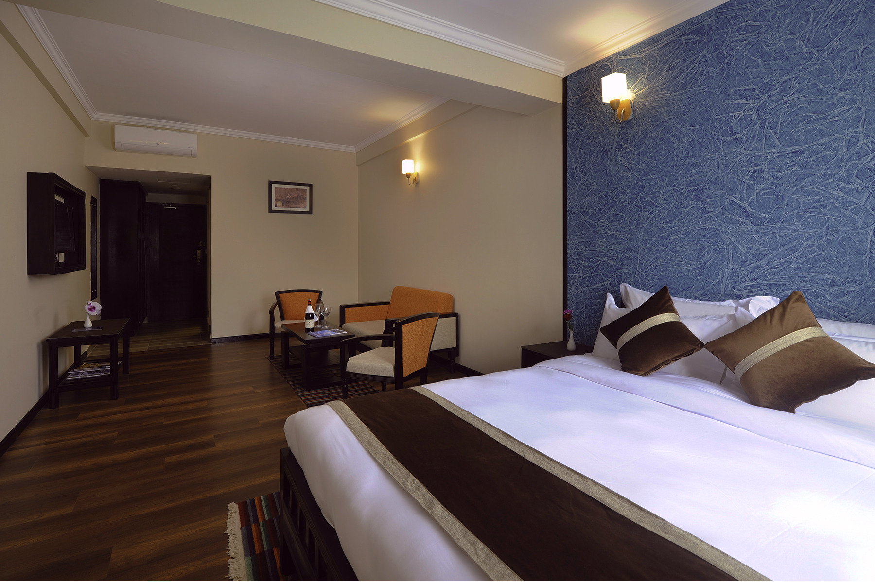 Double Deluxe Queen Bed