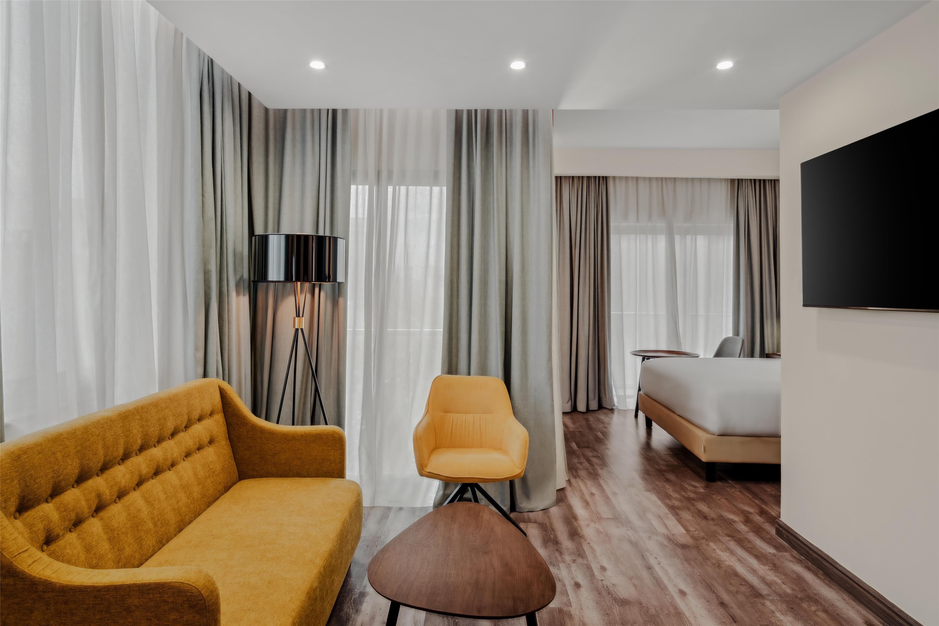 Double King Size Bed