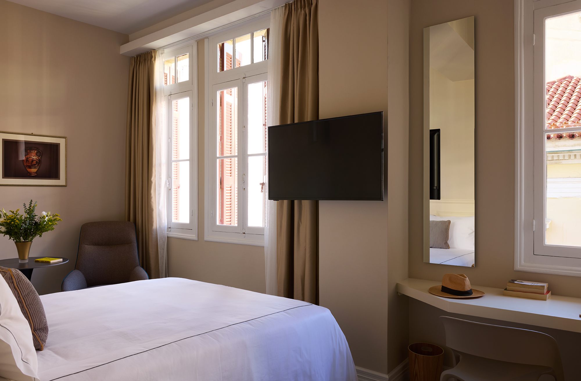 Suite Deluxe Queen Bed