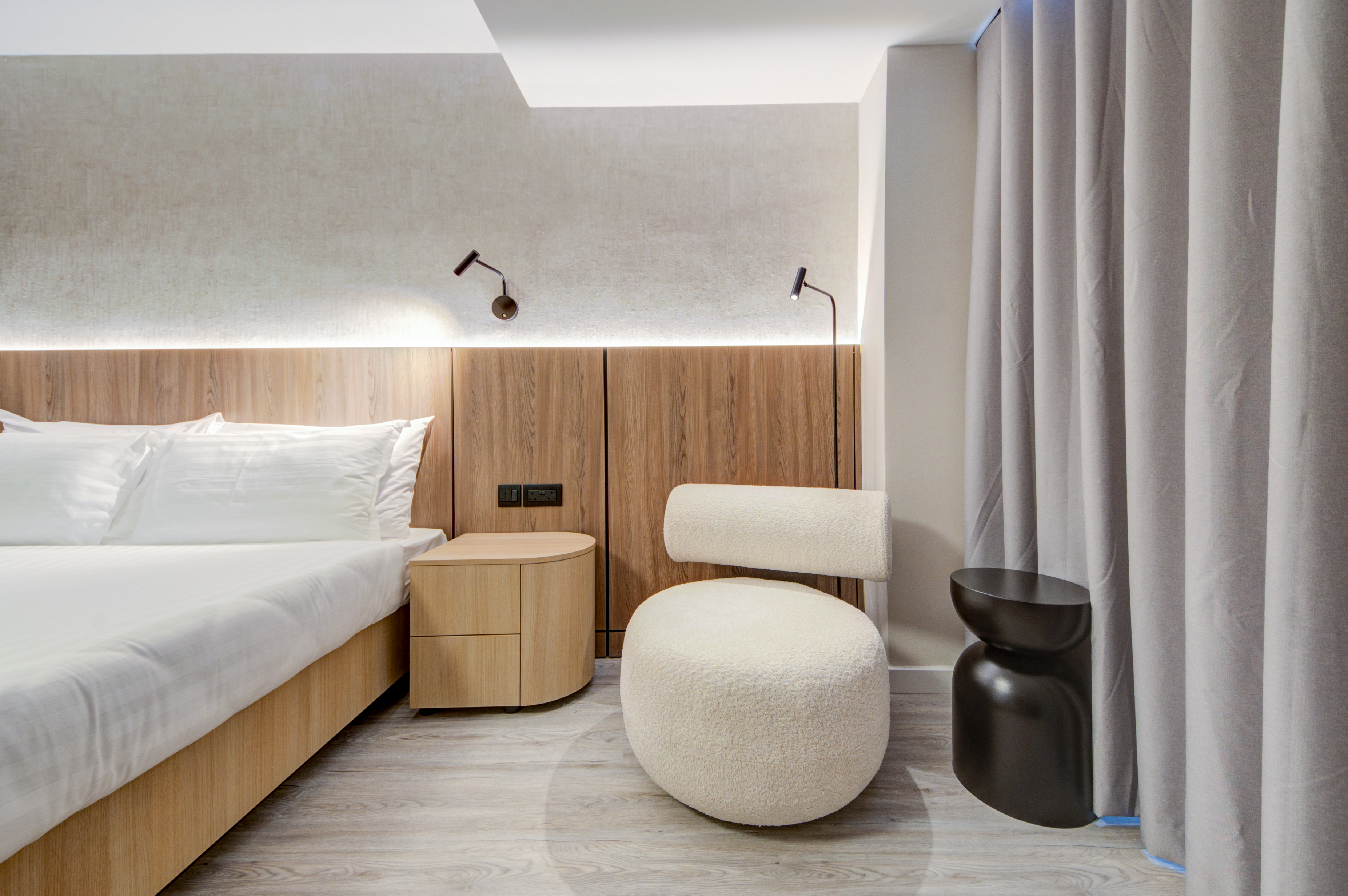 Double or Twin Standard