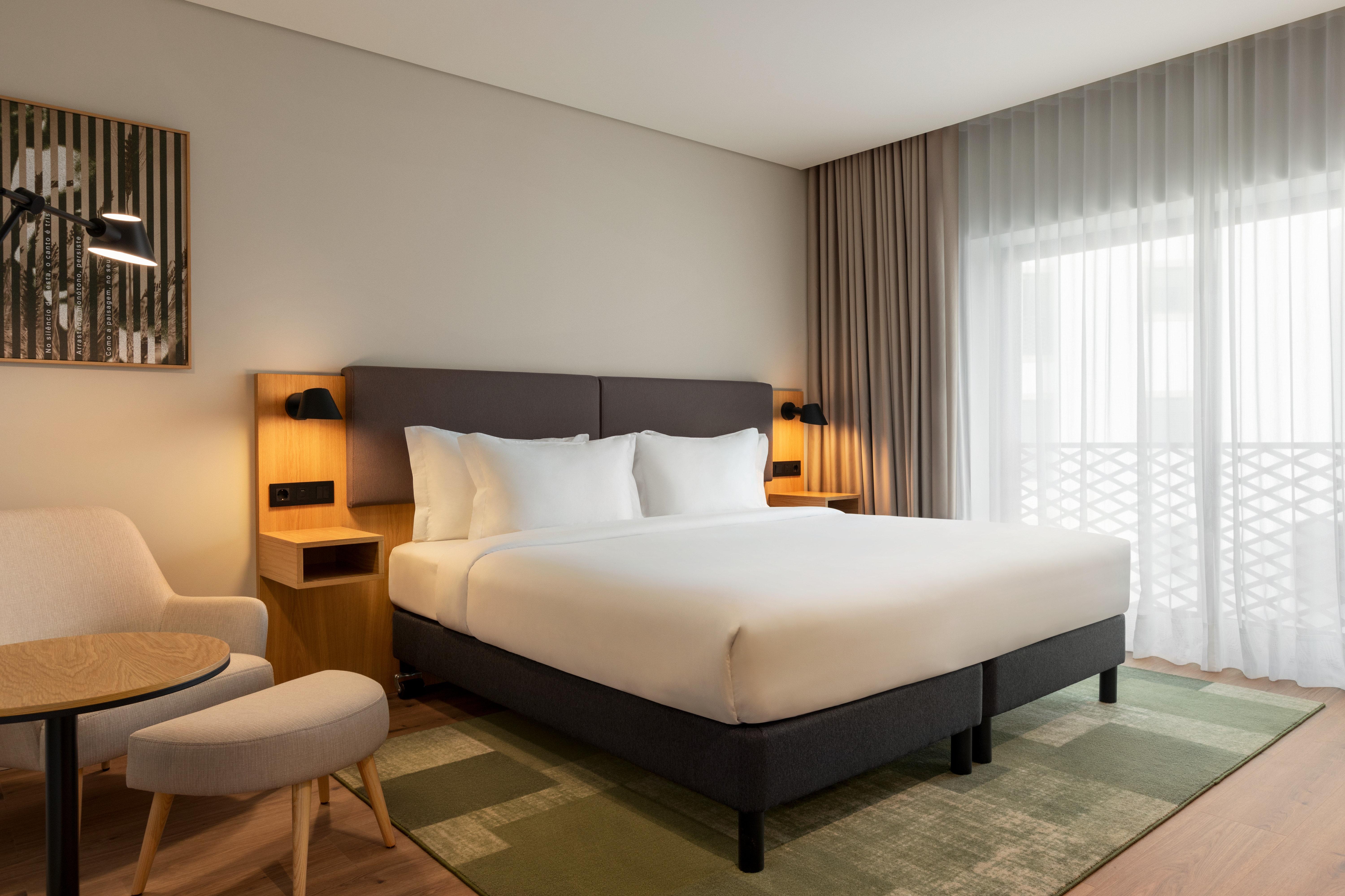 Double Queen Size Bed