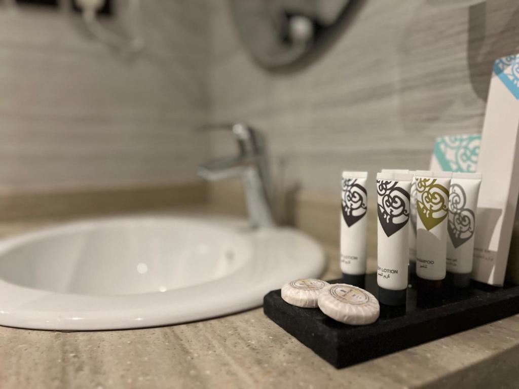 Room King Bed One Bedroom 