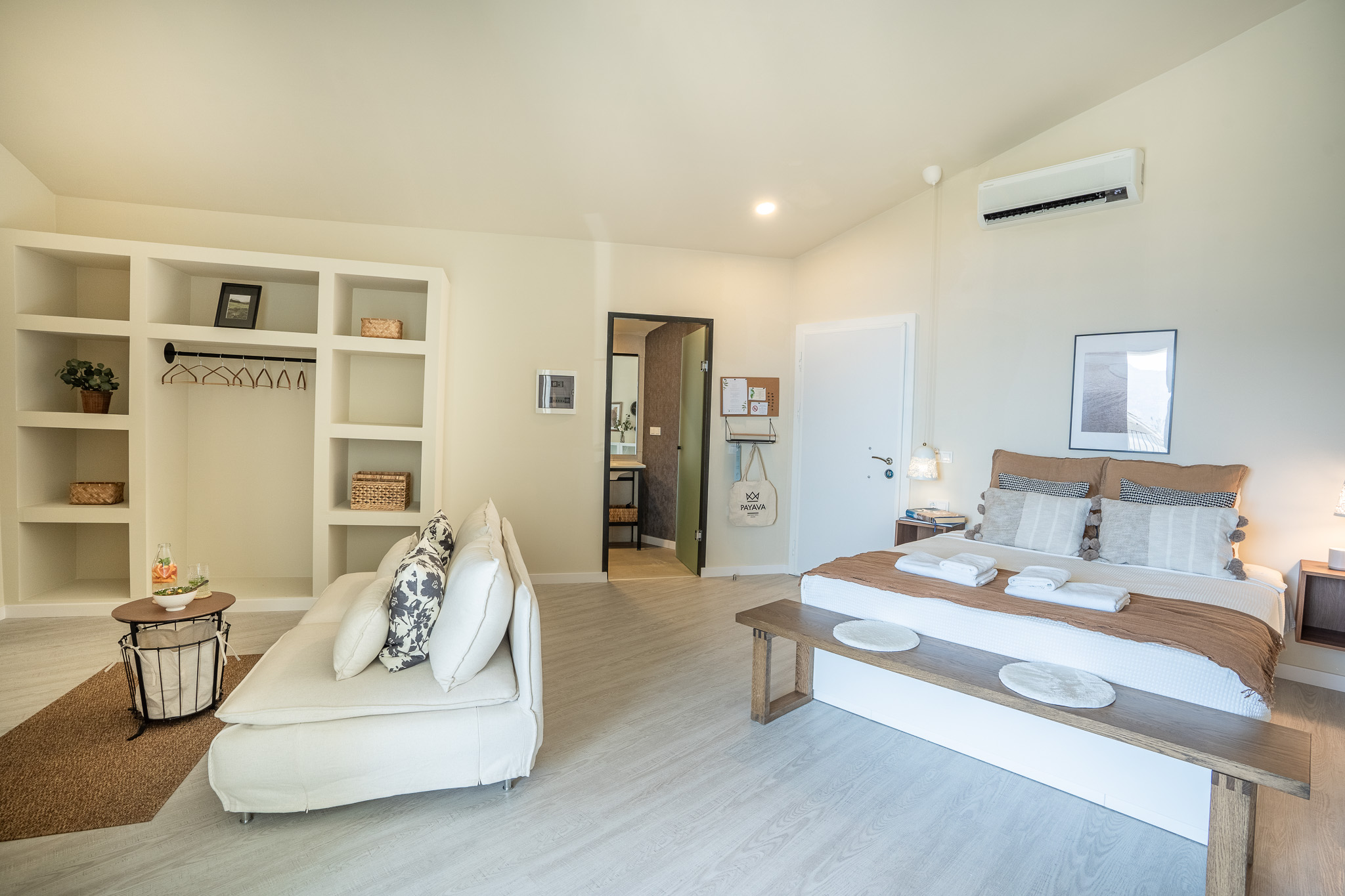 Suite Sea View King Bed