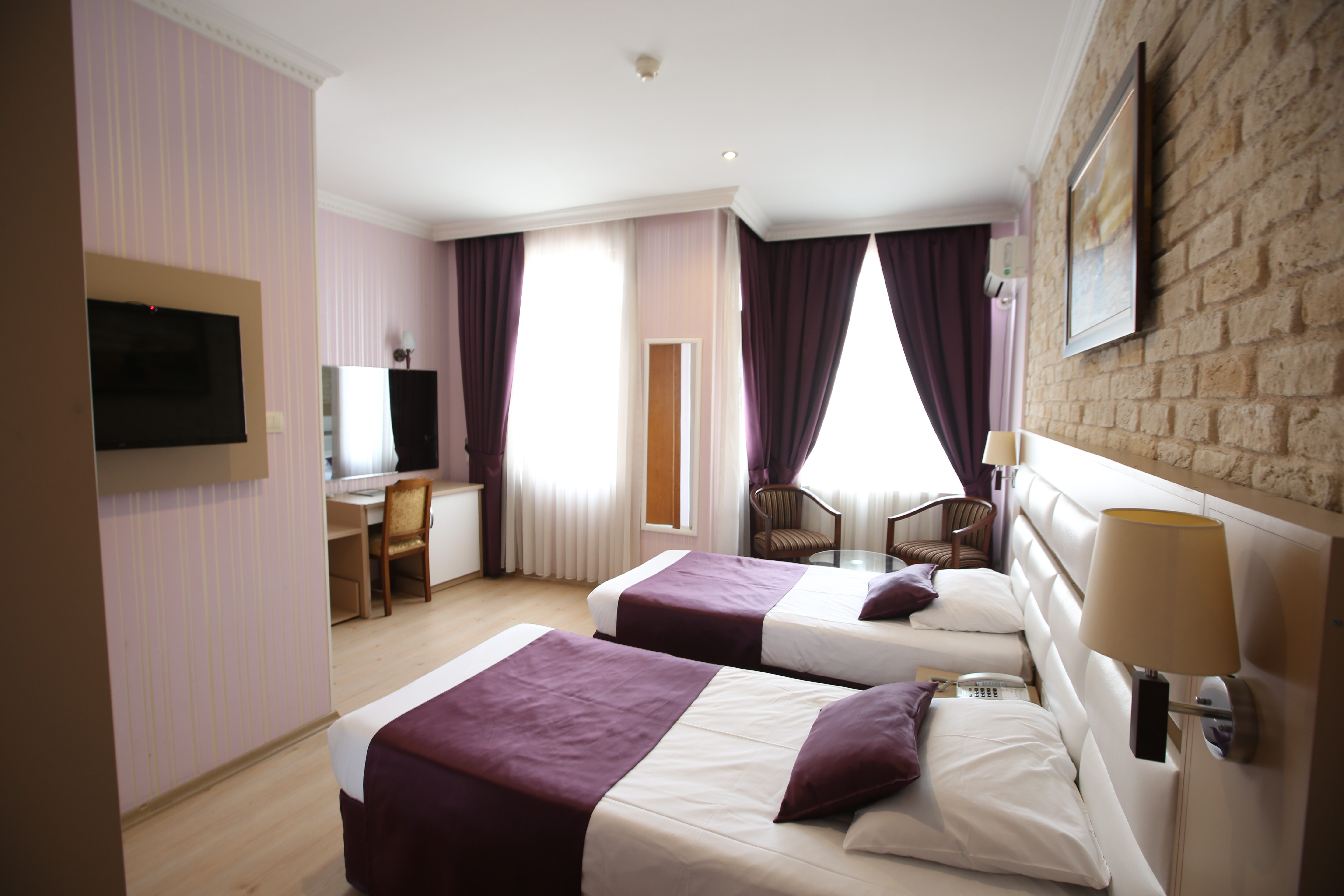 Double or Twin Classic Two Double Beds