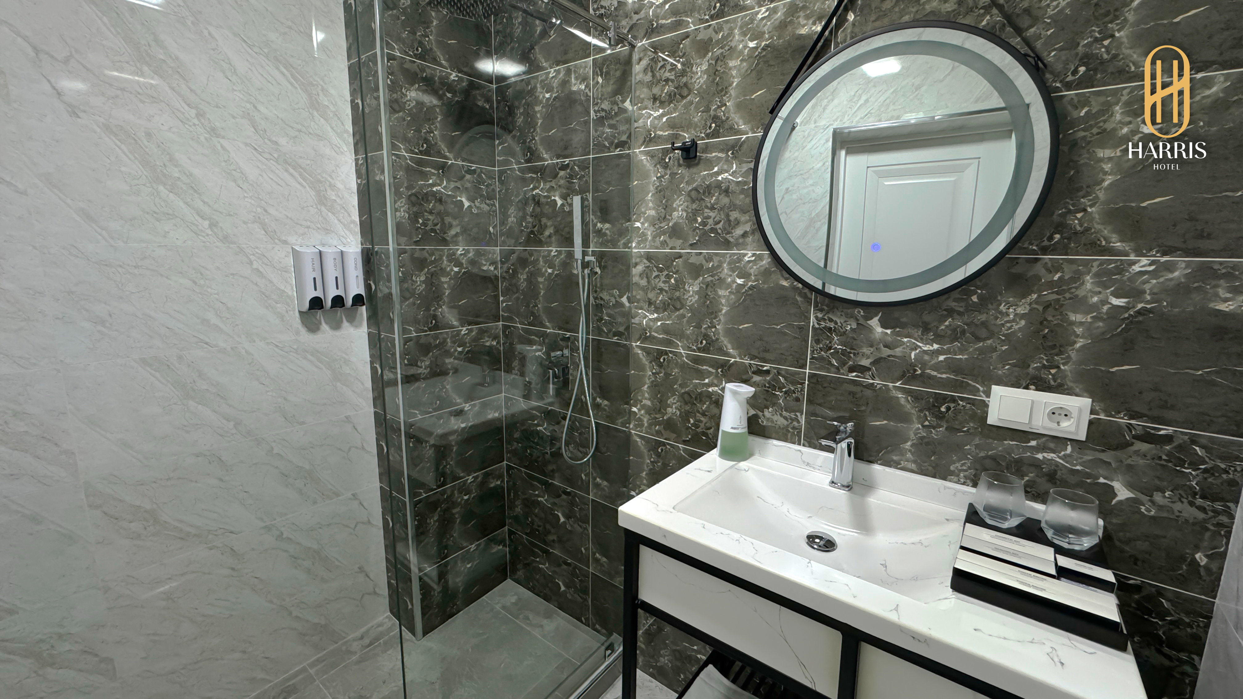 Double Luxury One Bedroom