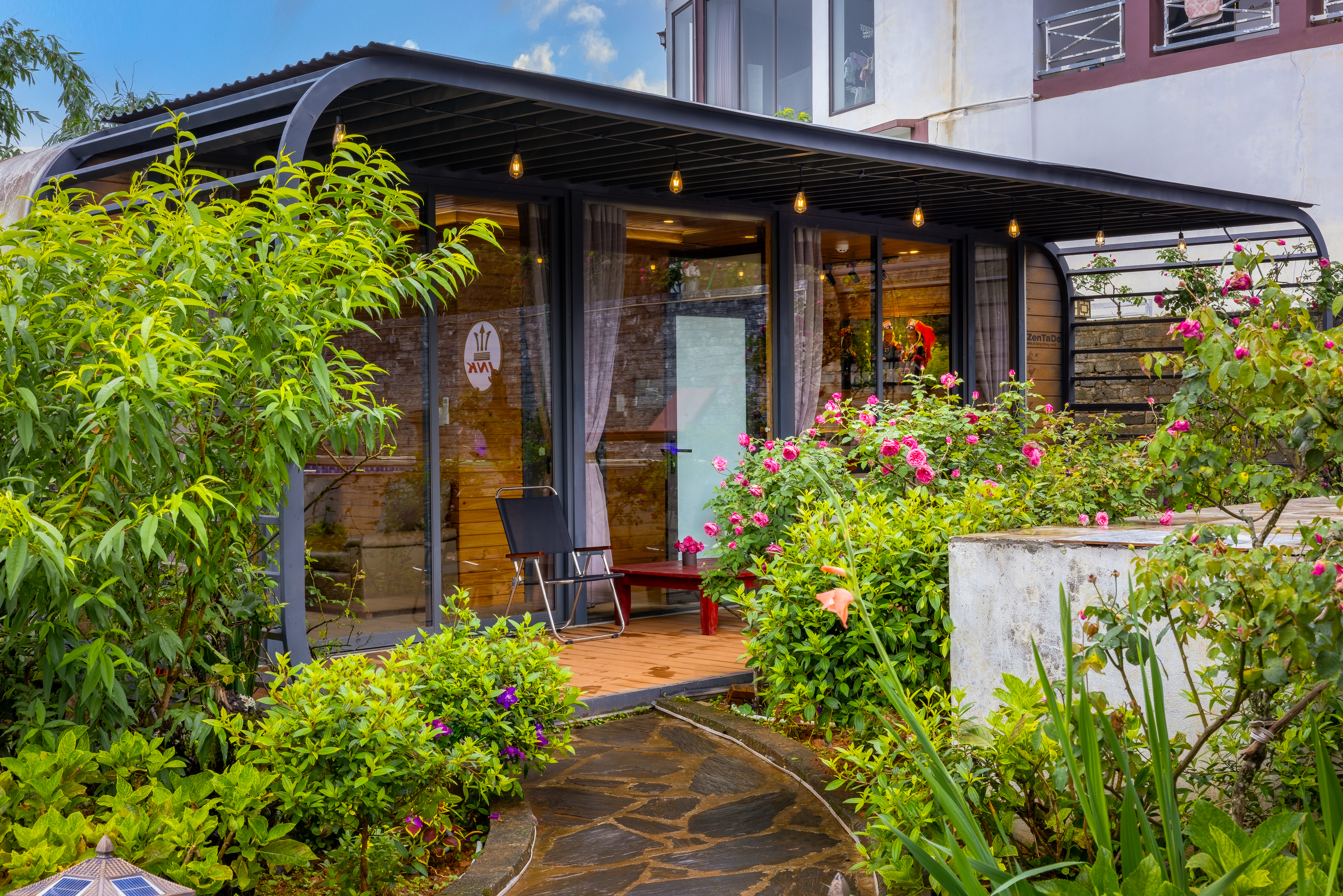 Double Deluxe King Bed