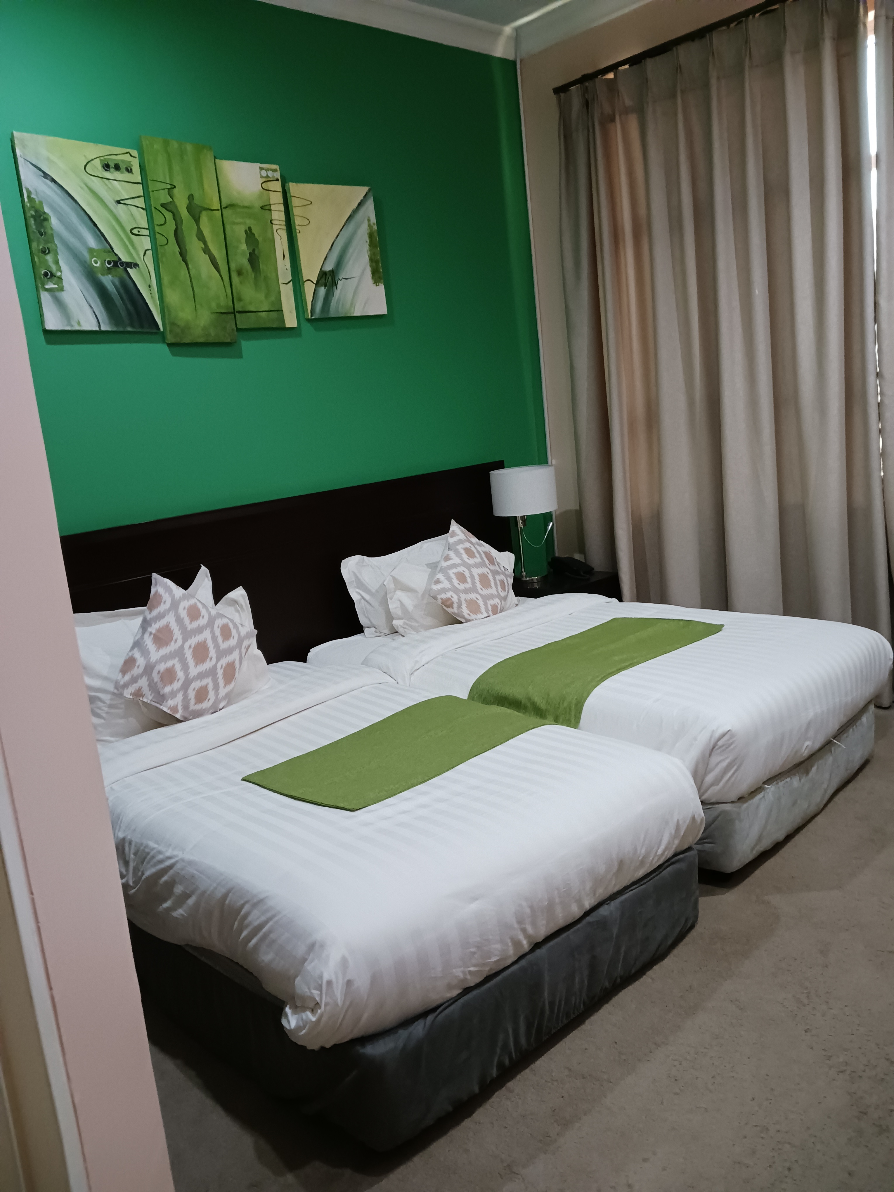 Suite Deluxe Capacity 2