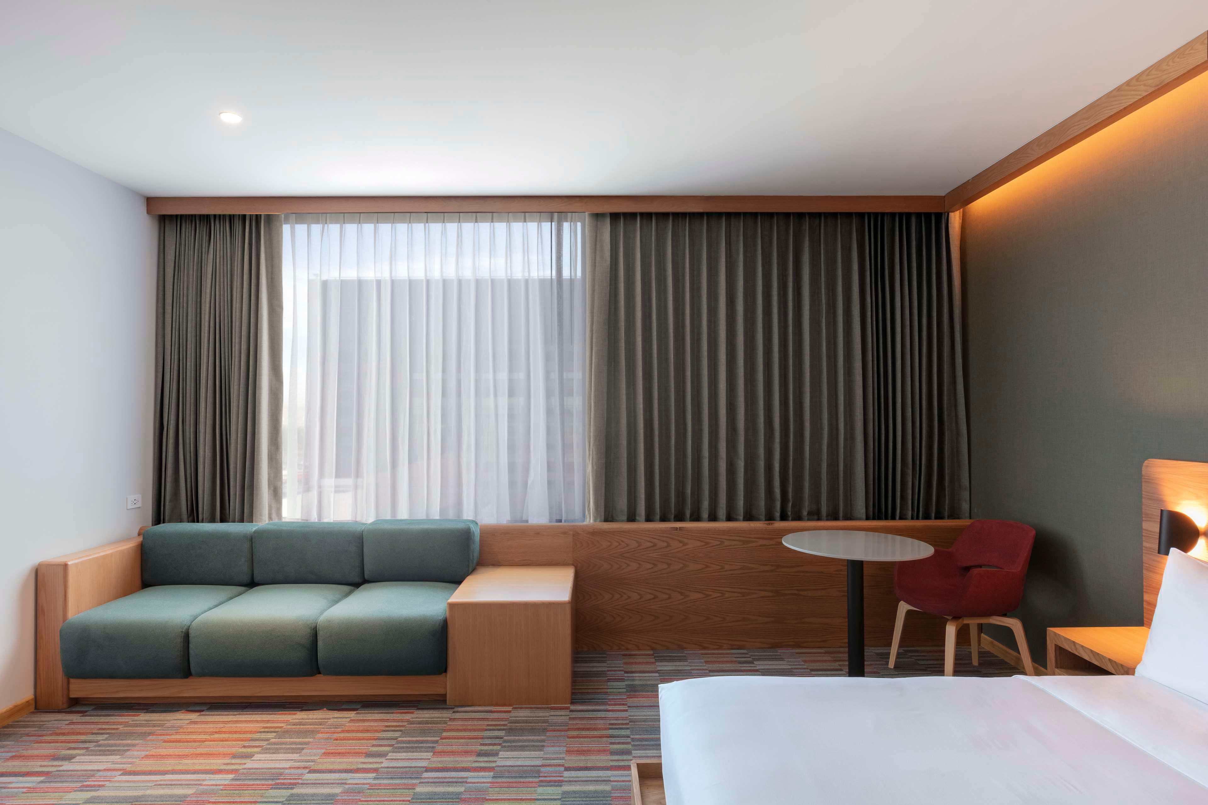 Junior Suite King Size Bed