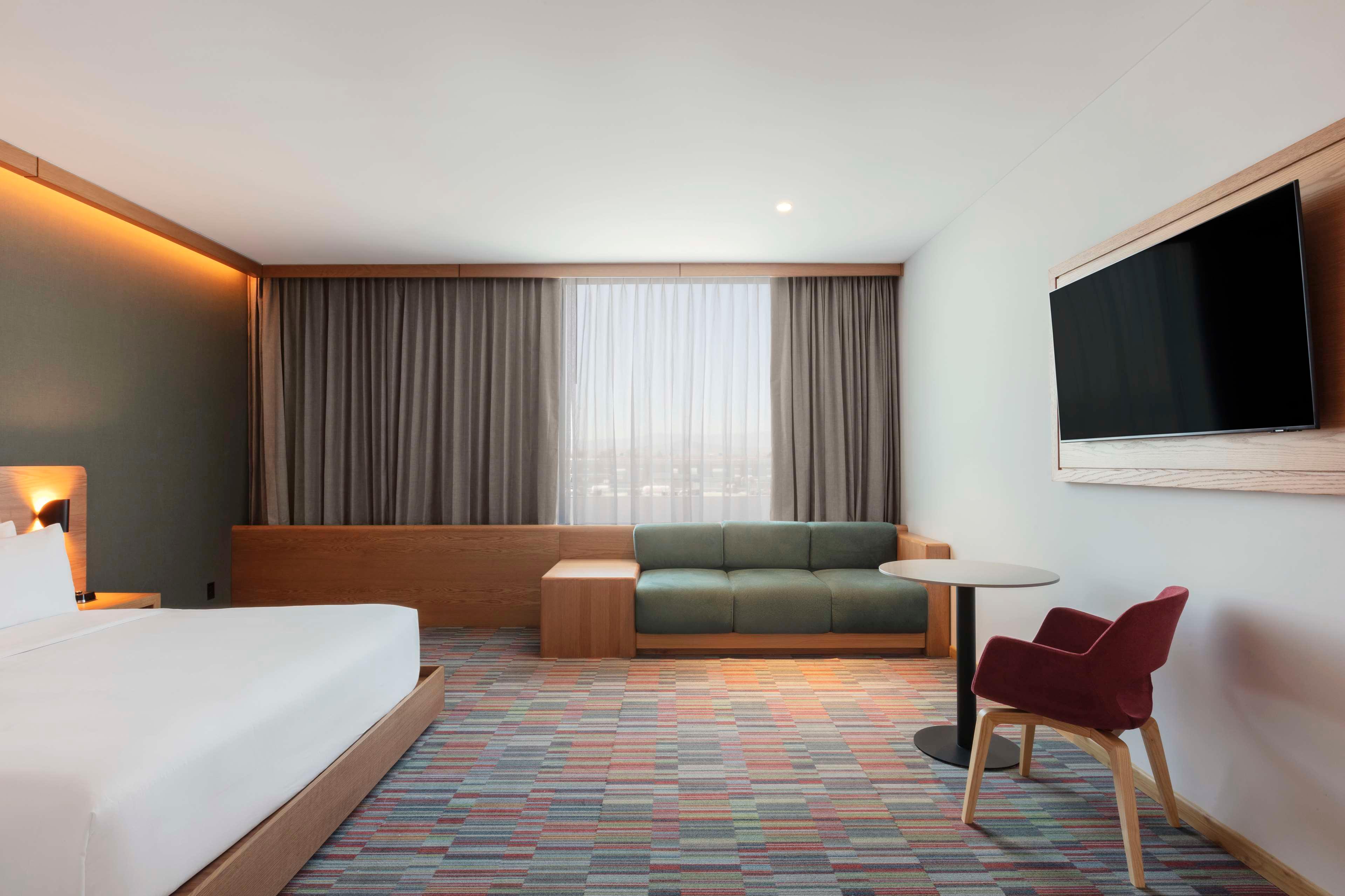 Double Accessible King Size Bed