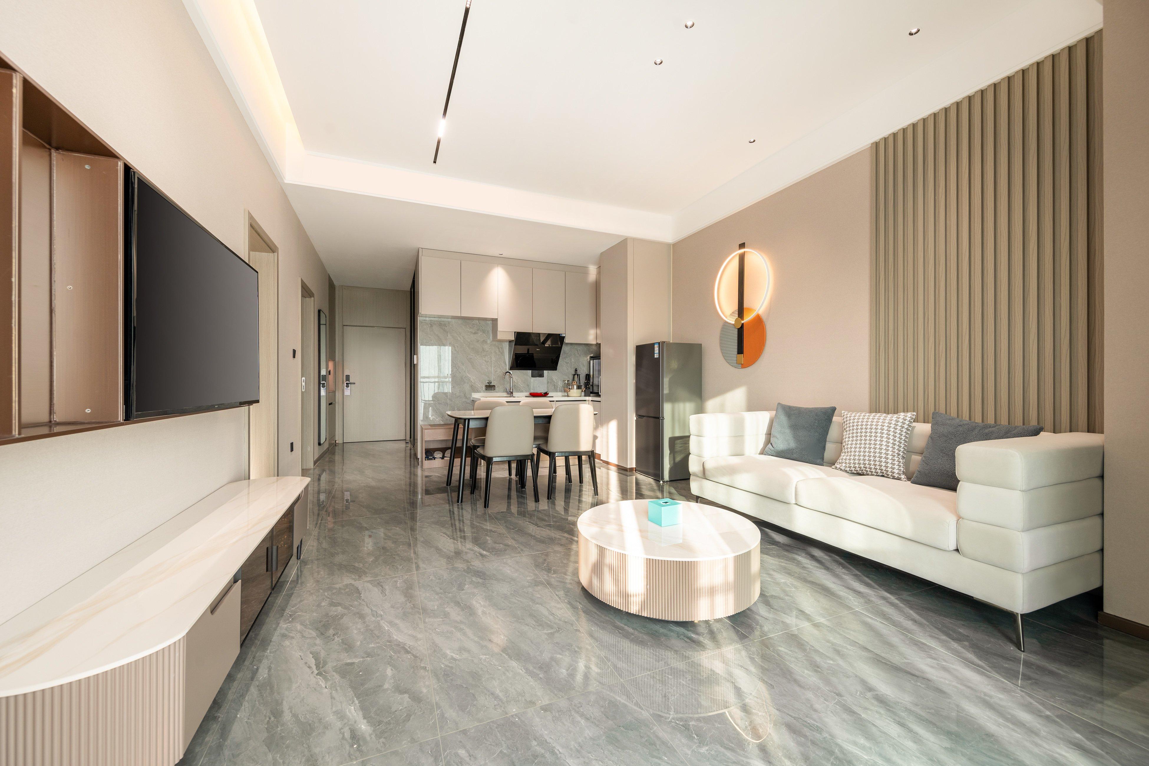 Suite with Kitchenette