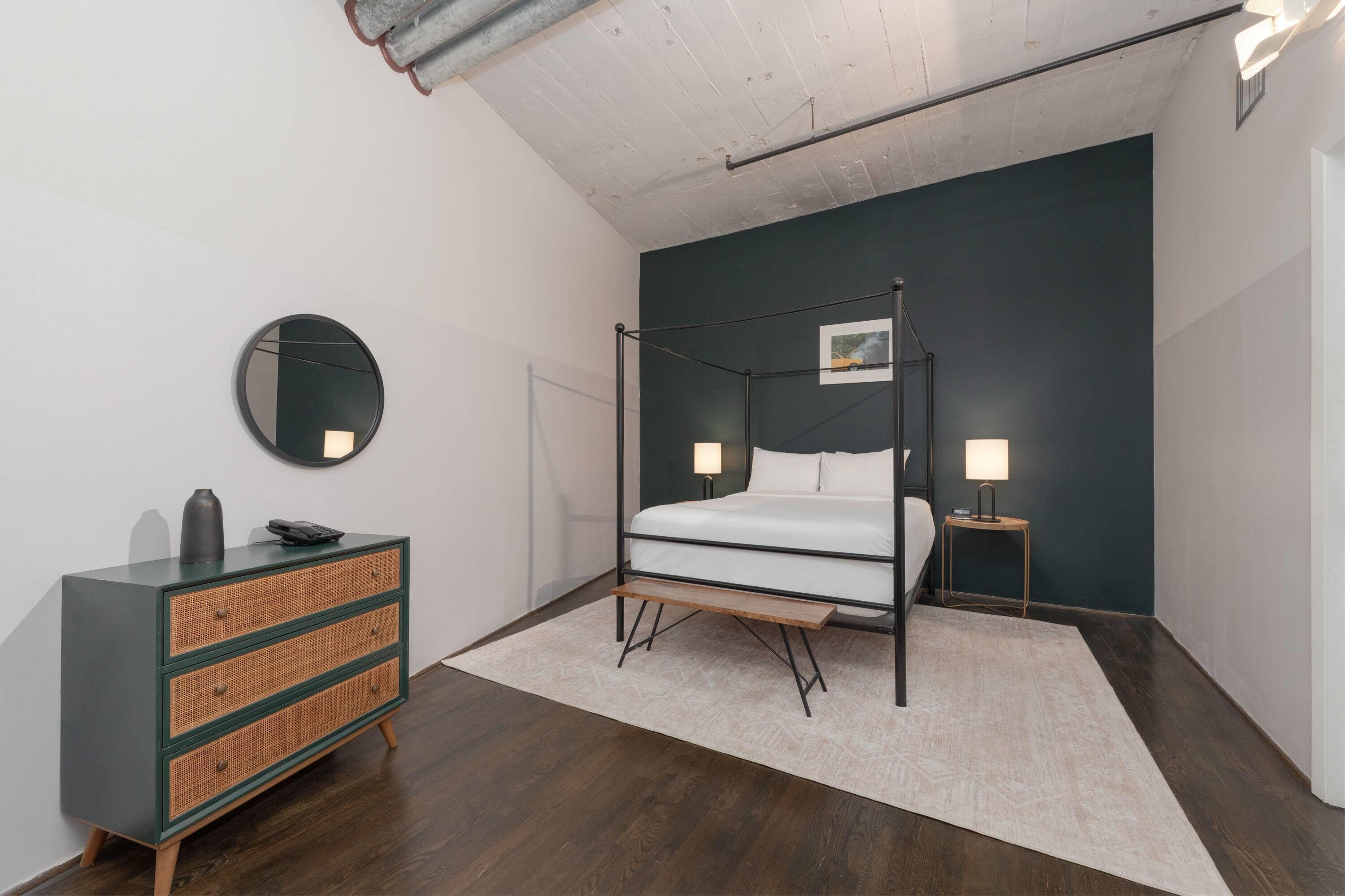 Studio King Size Bed