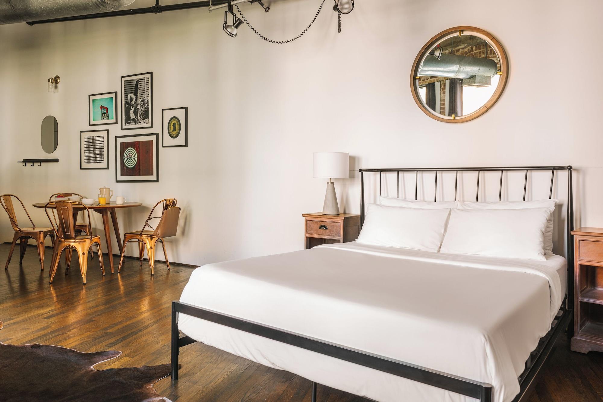 Studio King Size Bed