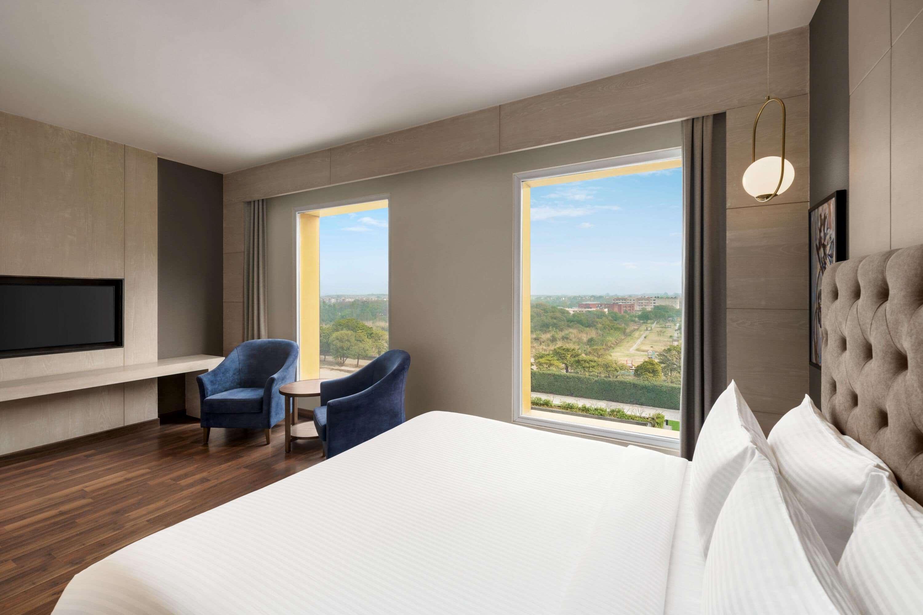 Suite King Bed Non Smoking