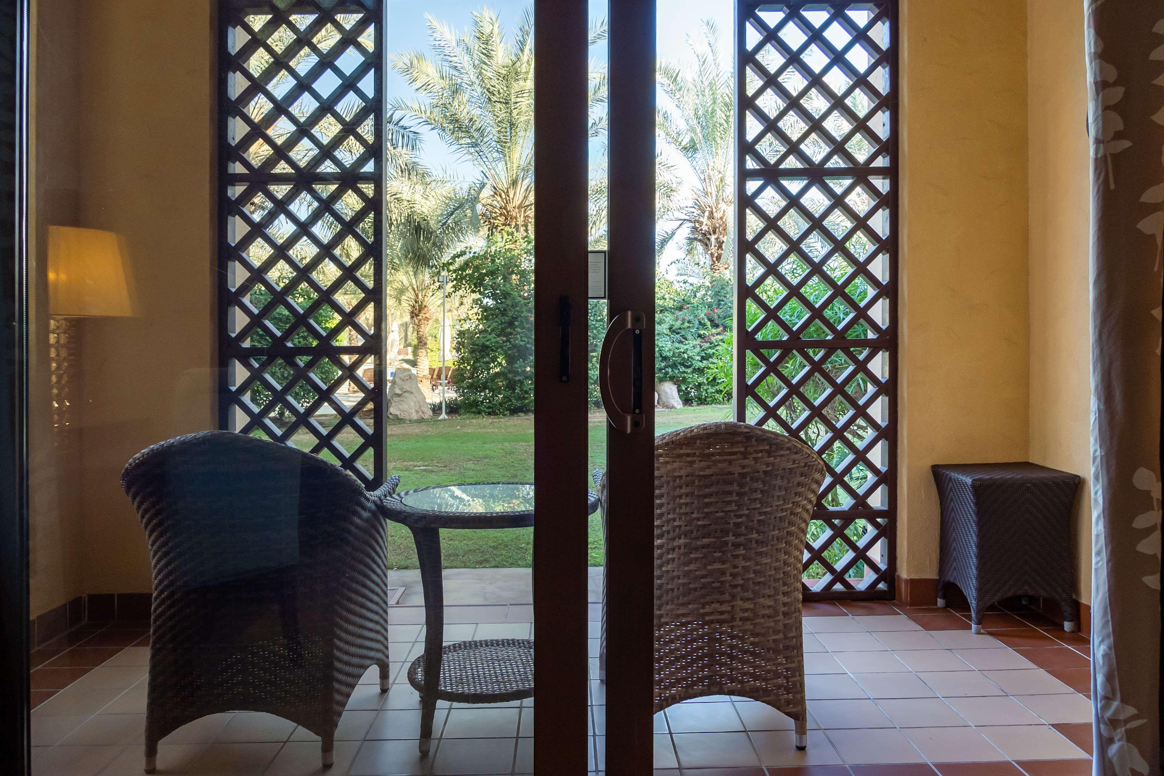 Double Garden View King Bed