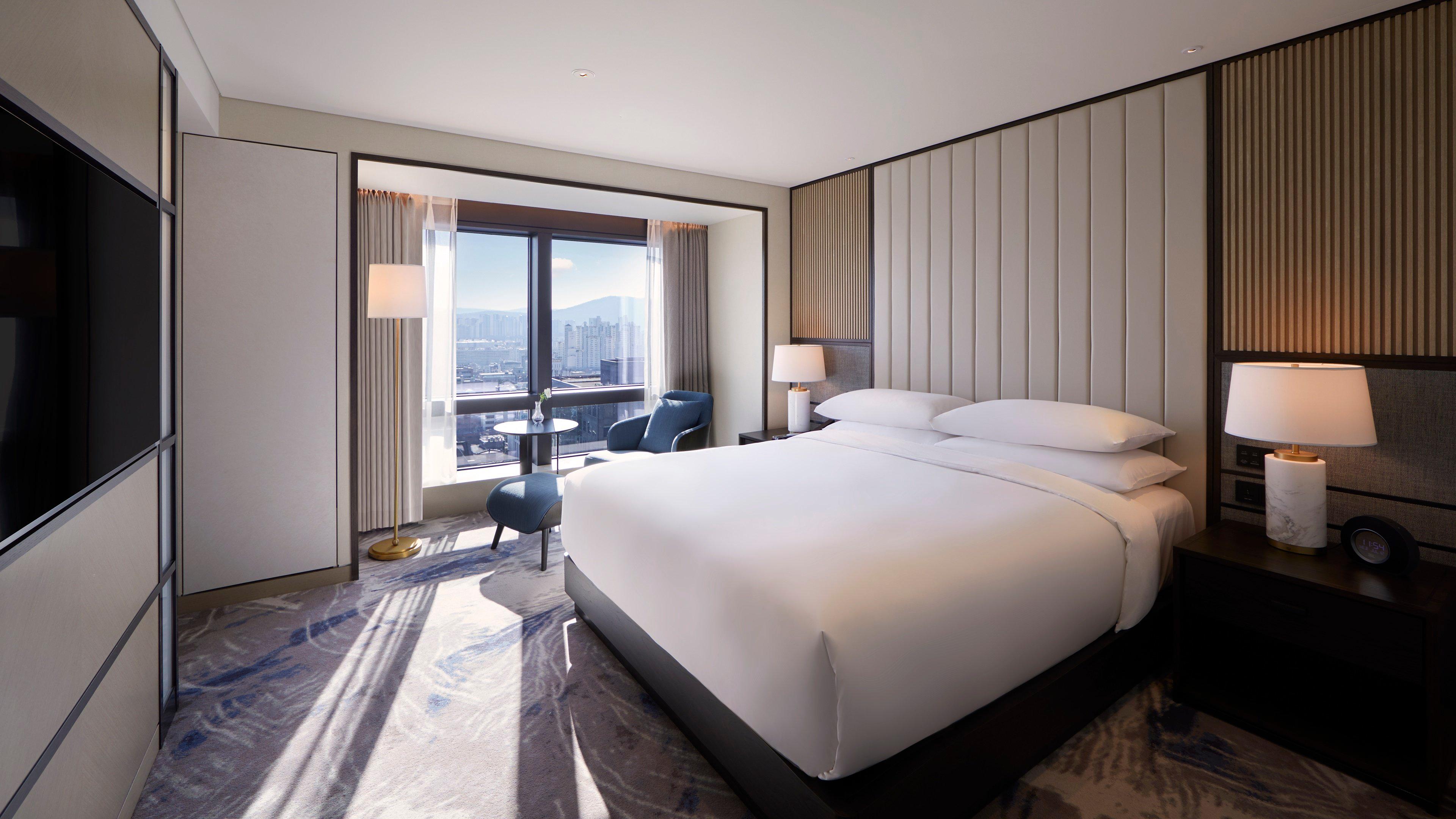 Junior Suite Club King Bed