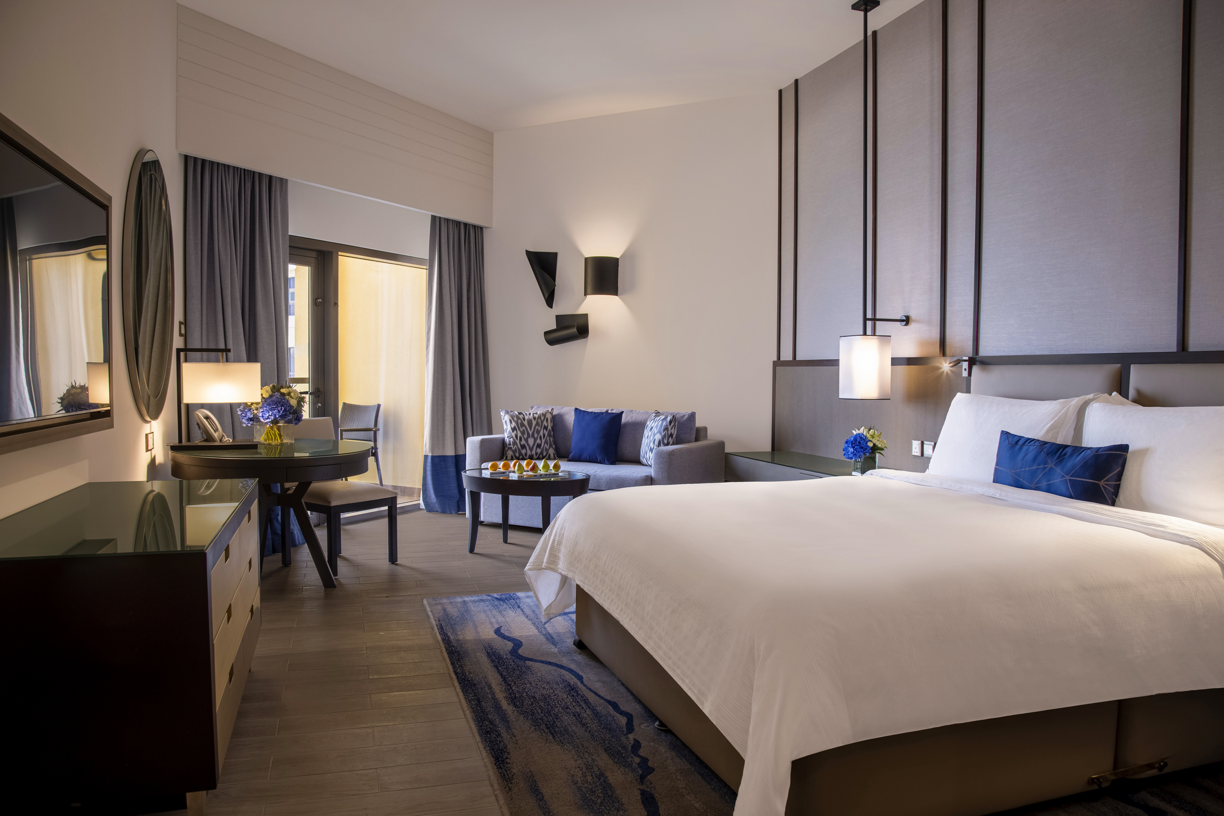 Double Sea View King Bed