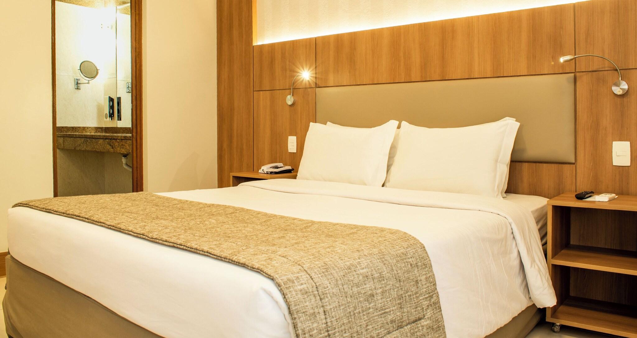 Suite Queen Size Bed