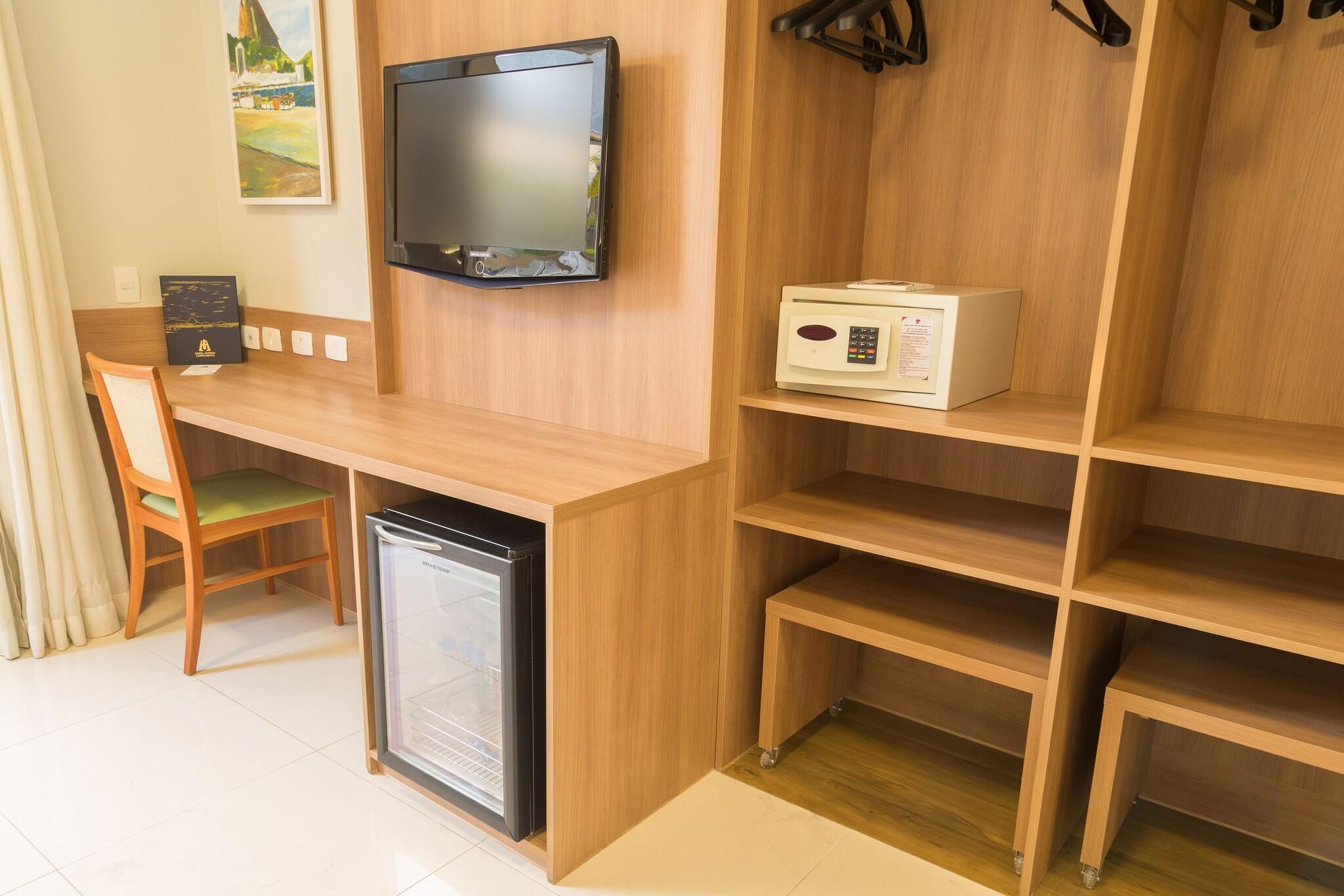 Suite Queen Size Bed