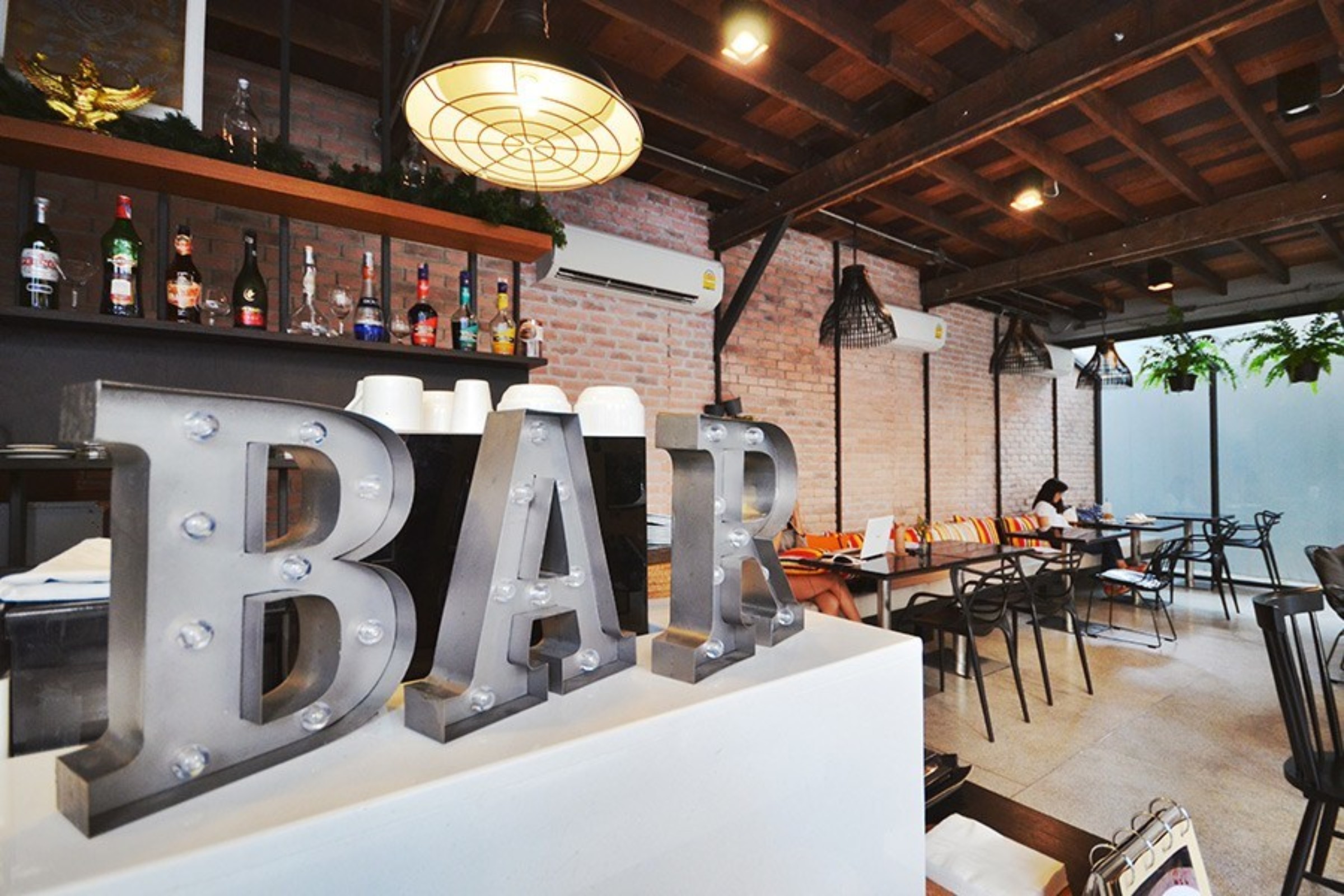 Bar