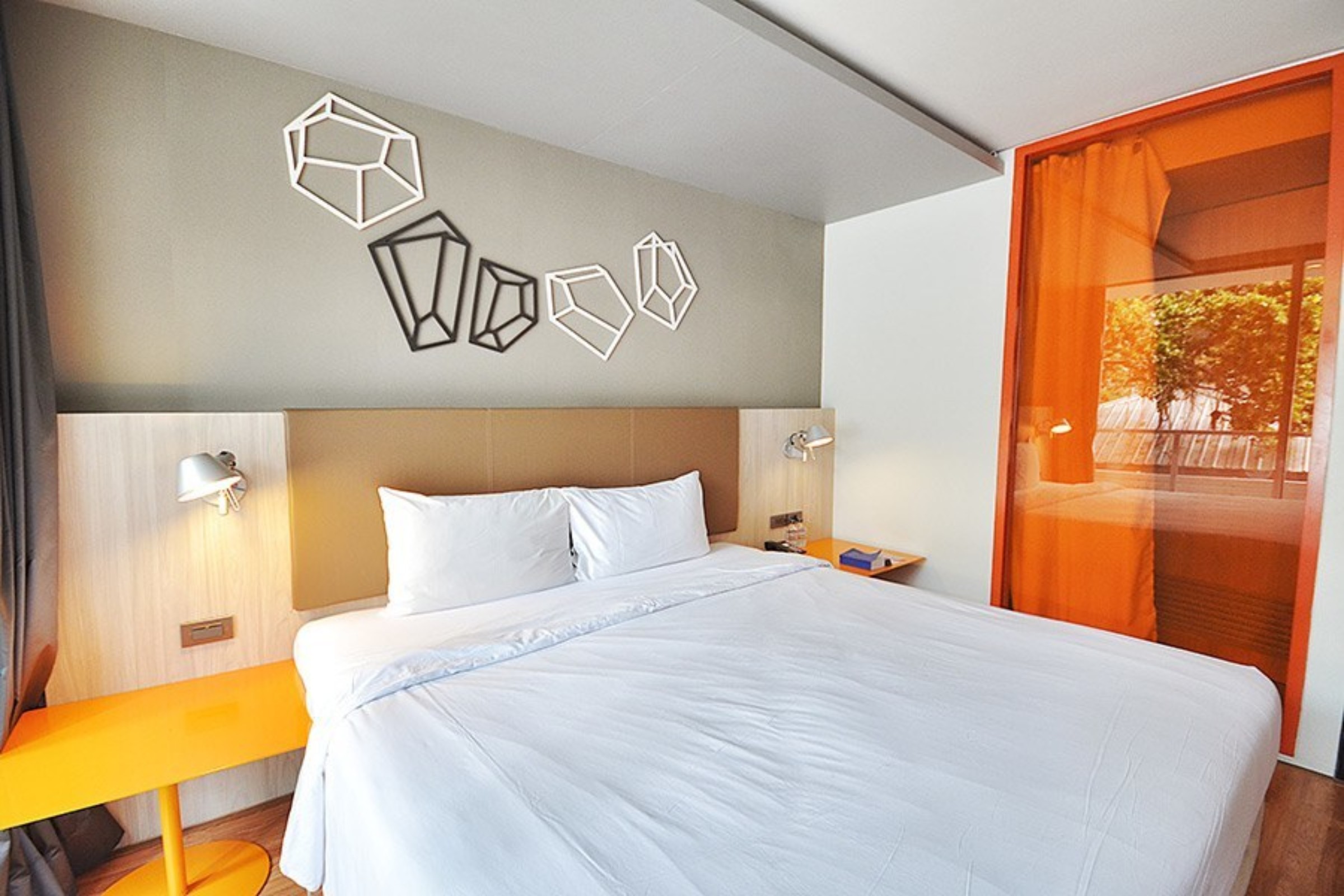 Double or Twin Standard