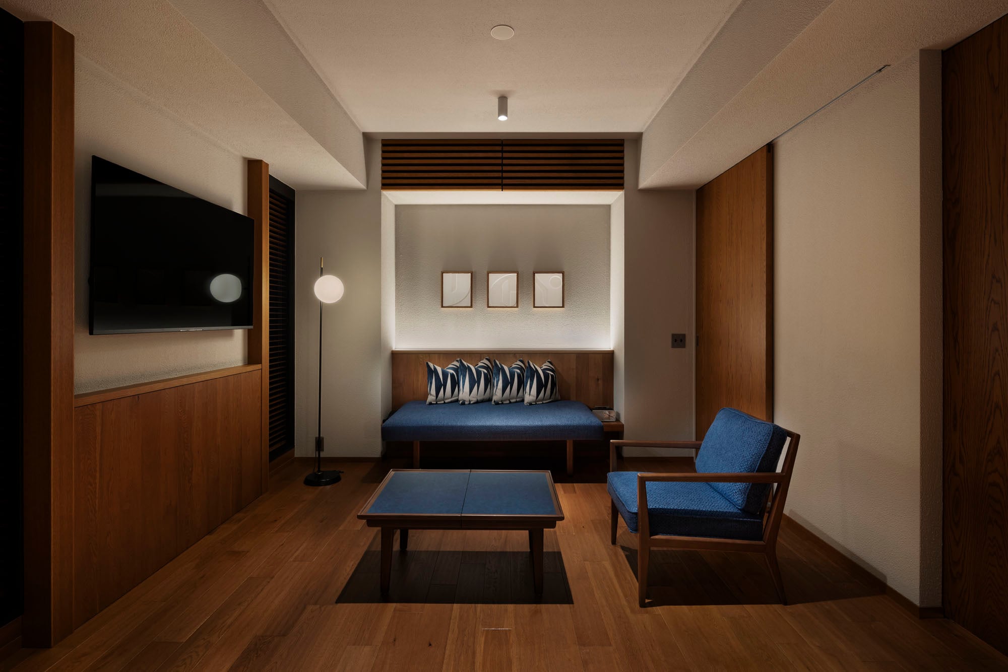 Double King Size Bed