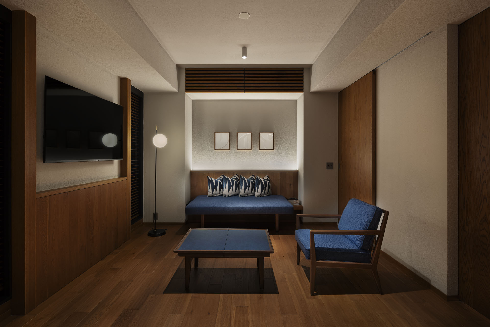 Double King Size Bed