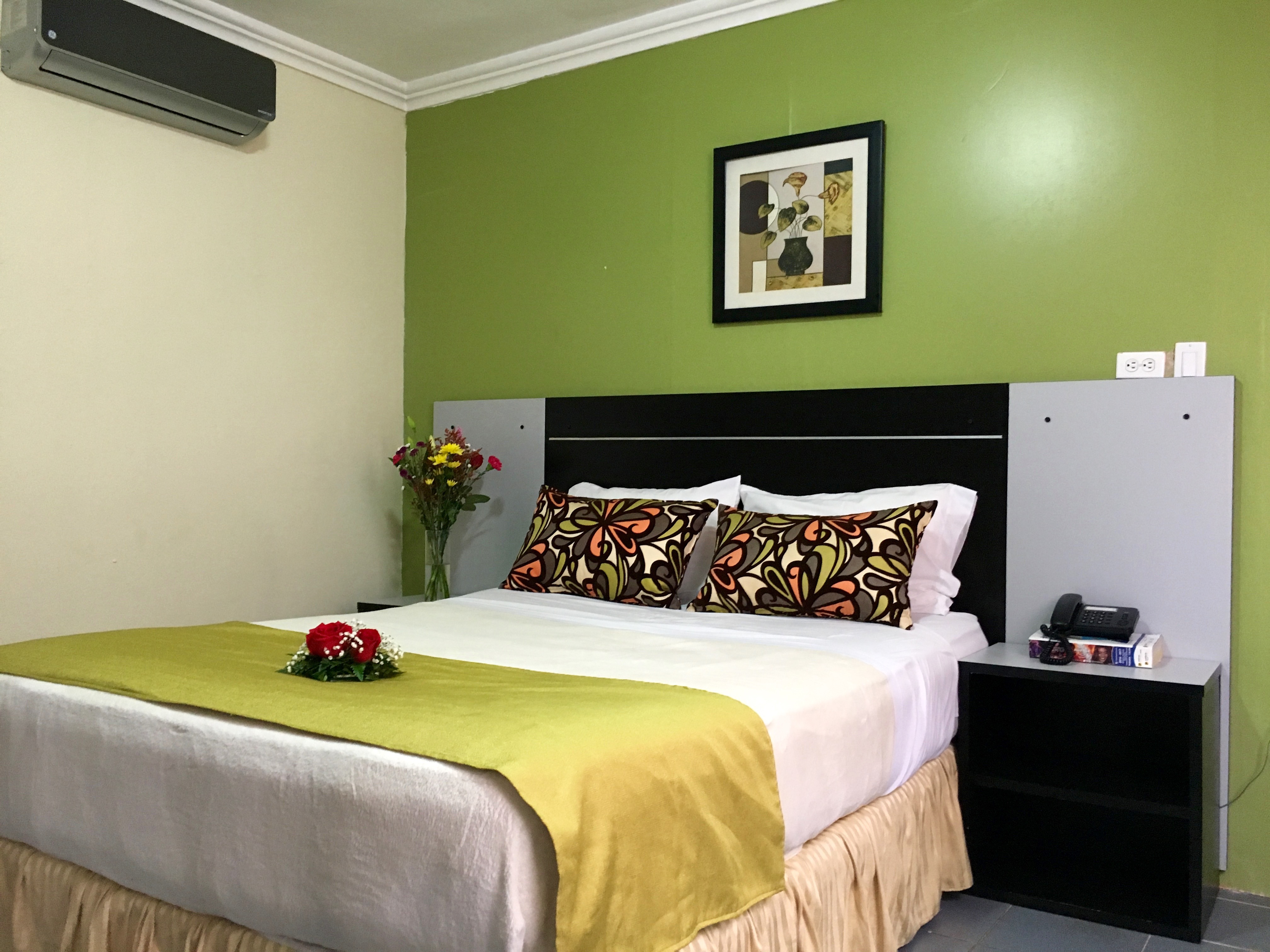 Double or Twin Queen Size Bed