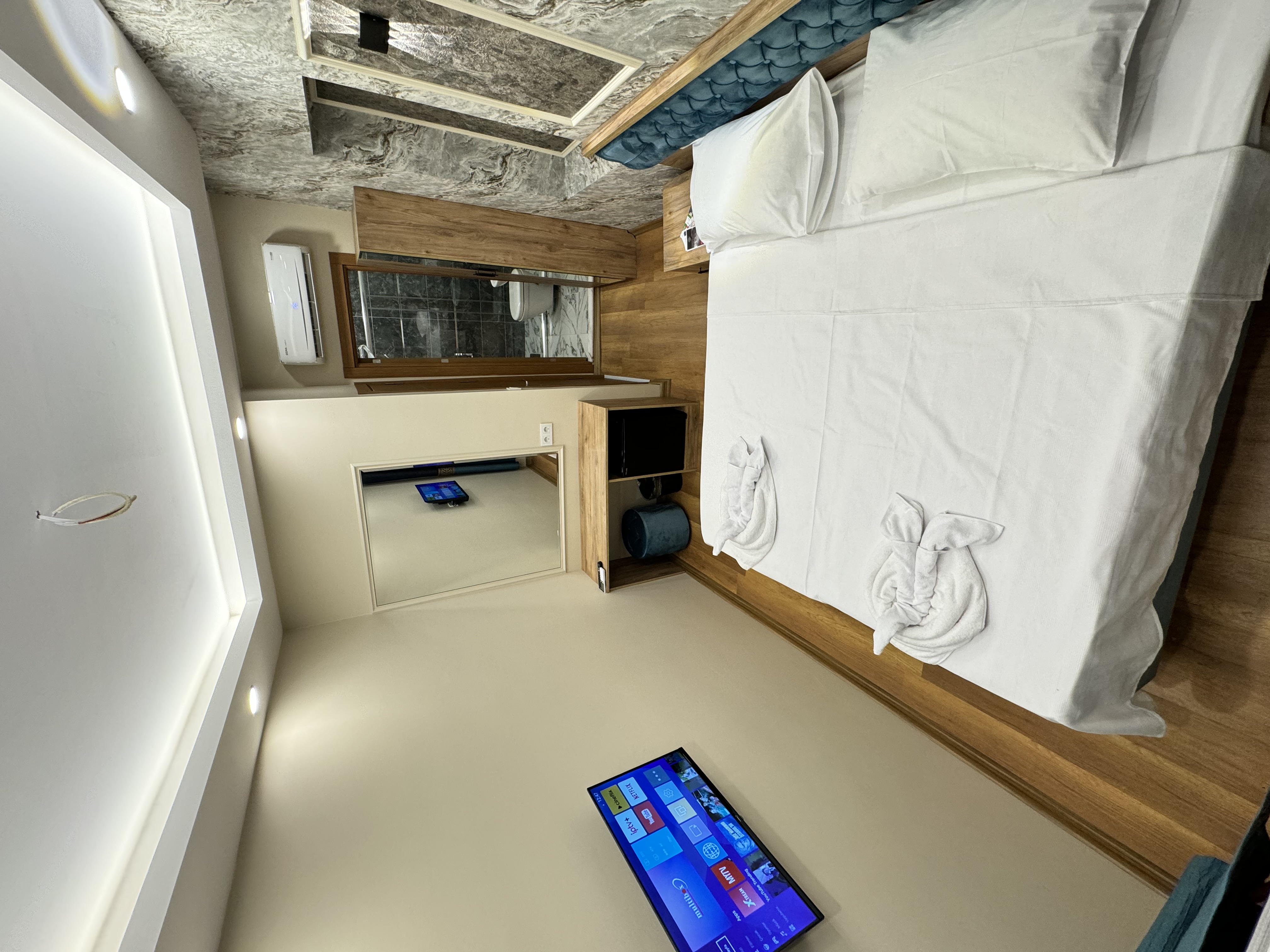 Triple Superior King Bed