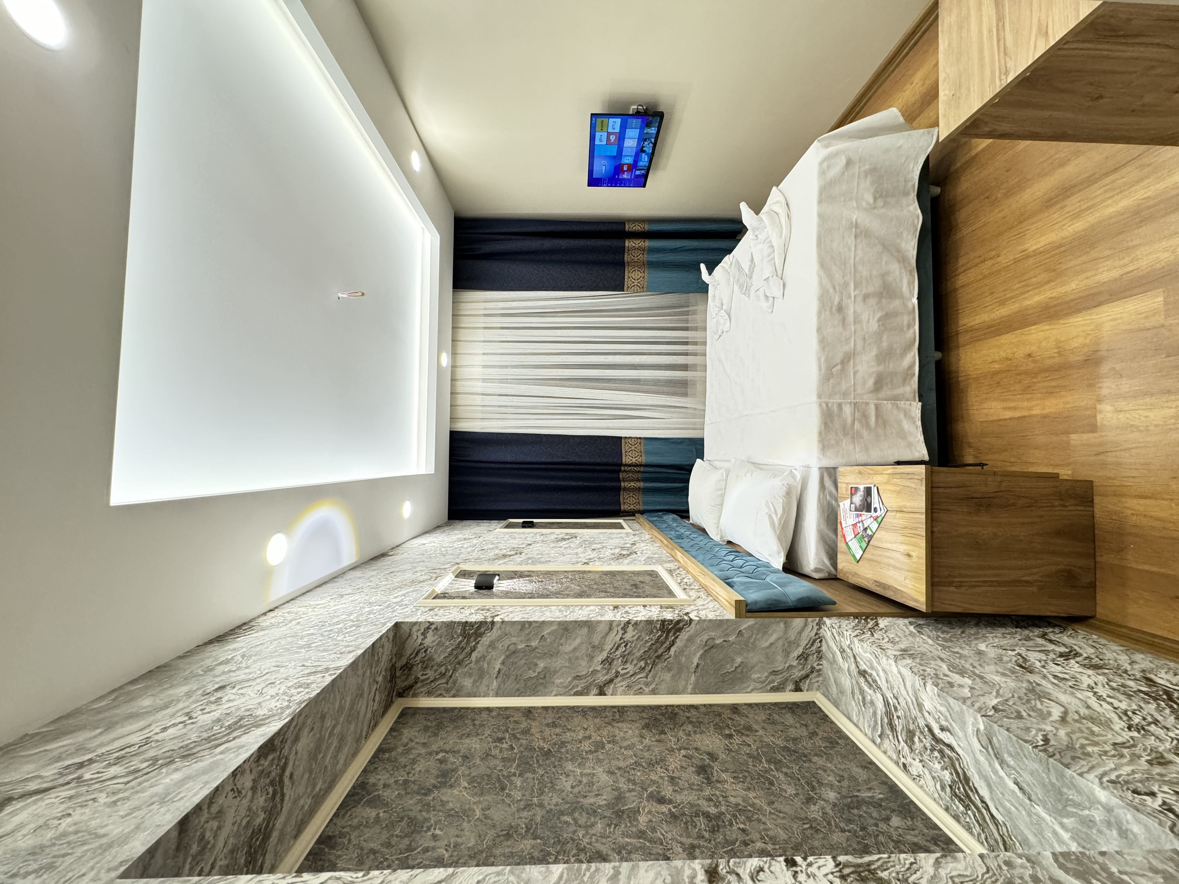 Double or Twin Superior King Bed