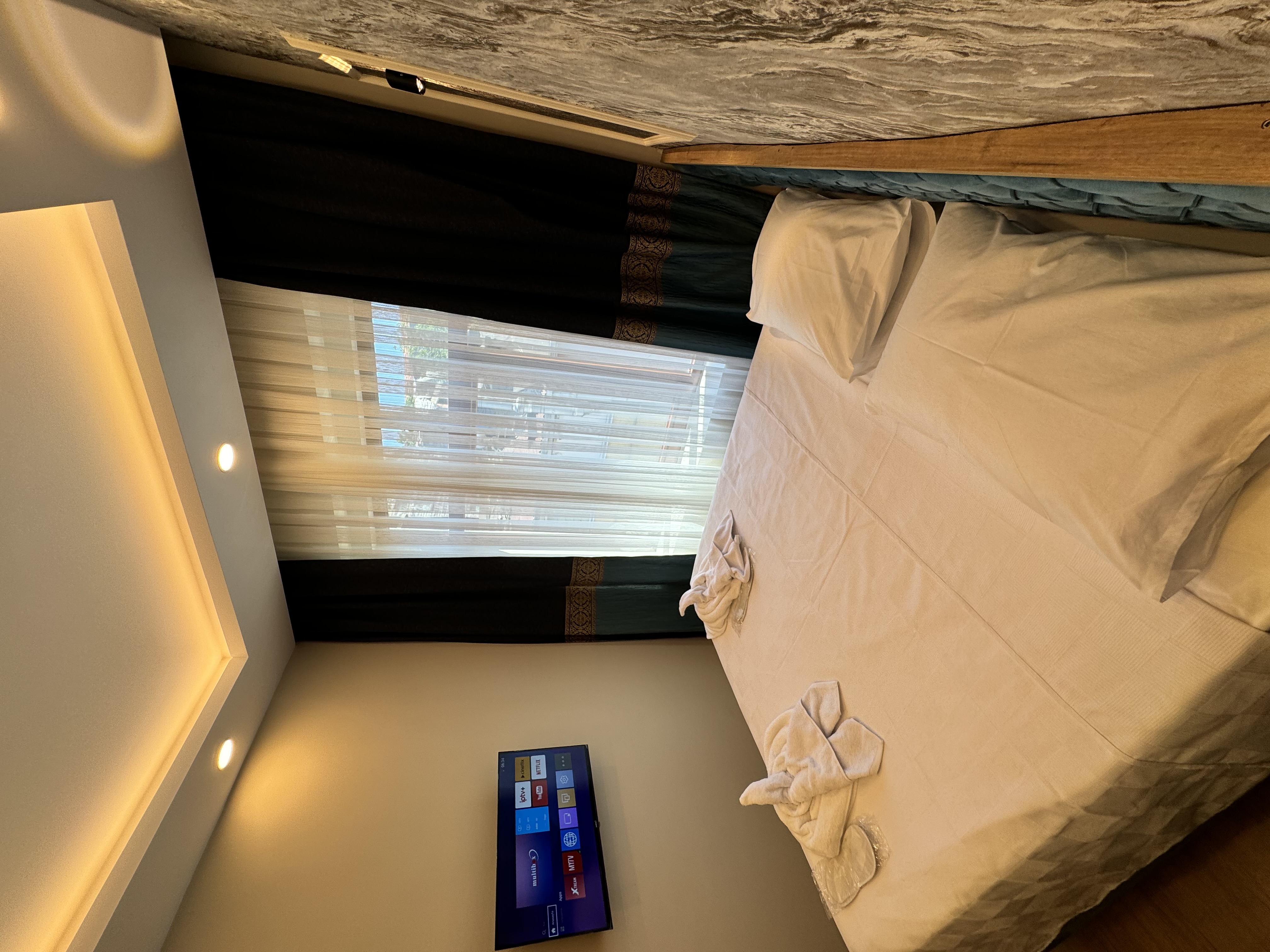 Double or Twin Superior King Bed