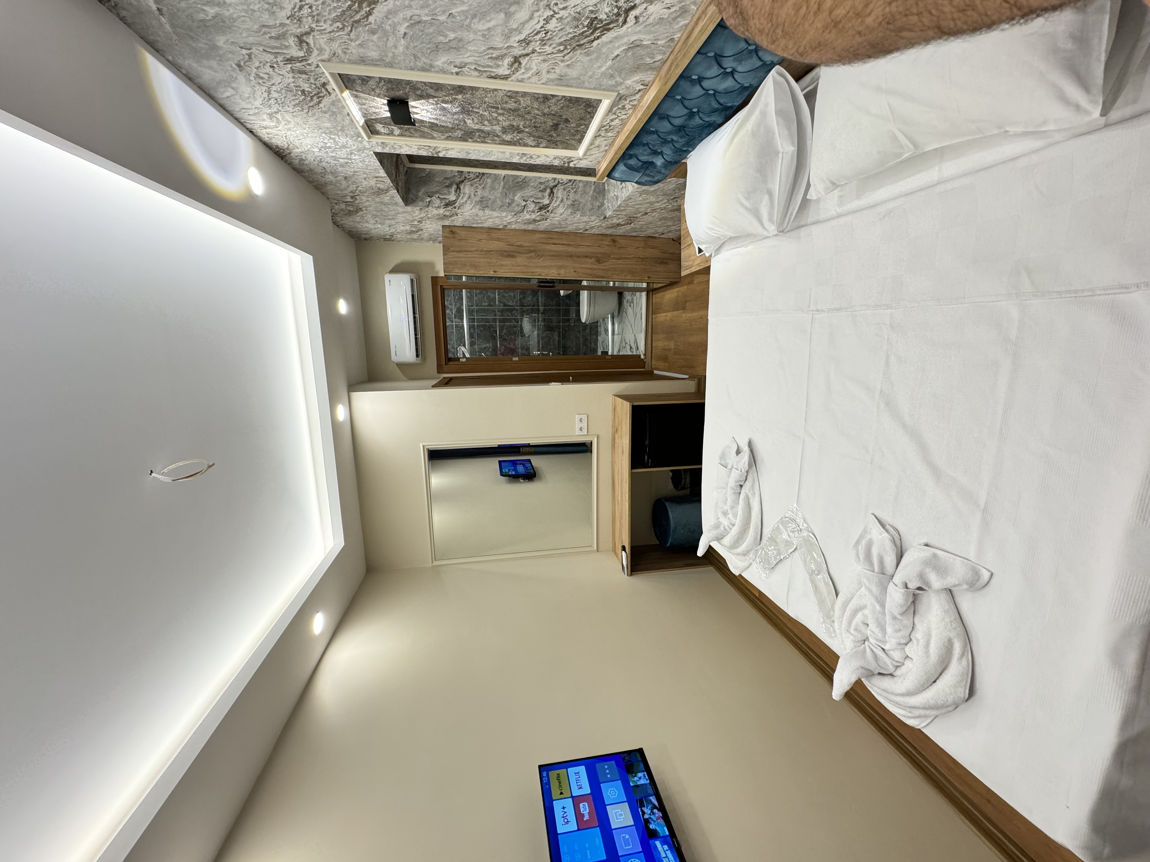 Double Single Superior King Bed