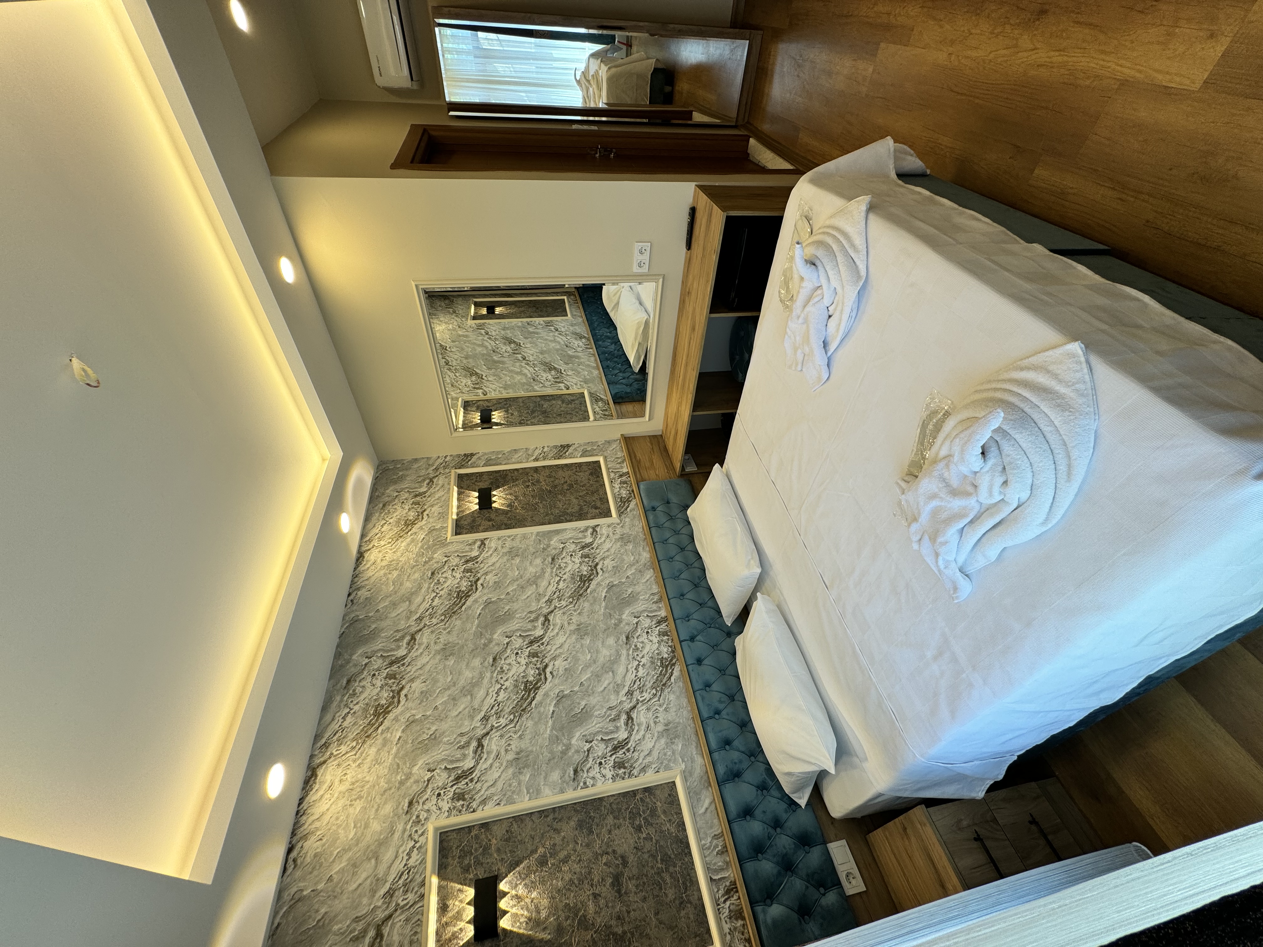 Double Single Superior King Bed