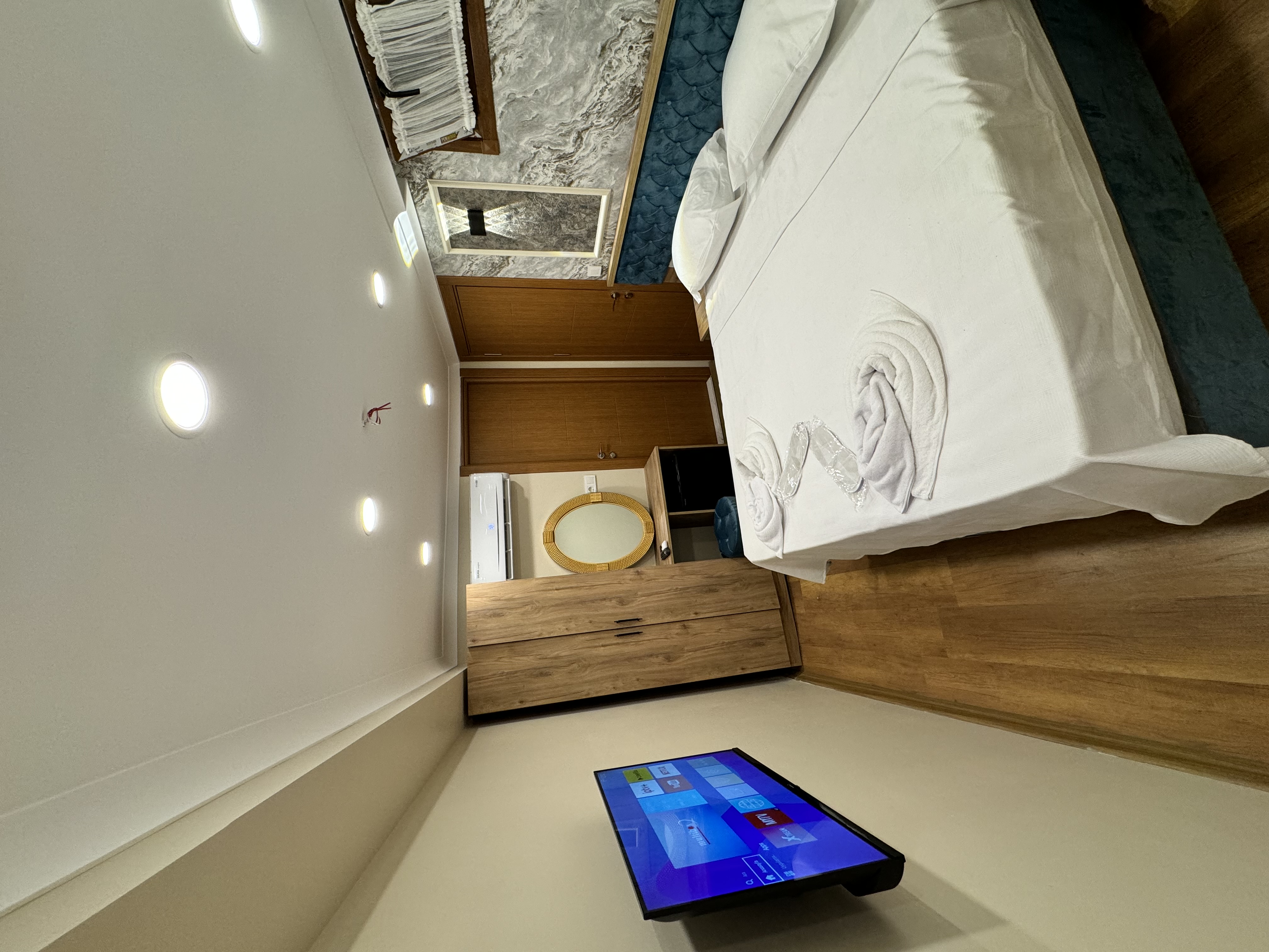 Double Single Superior King Bed