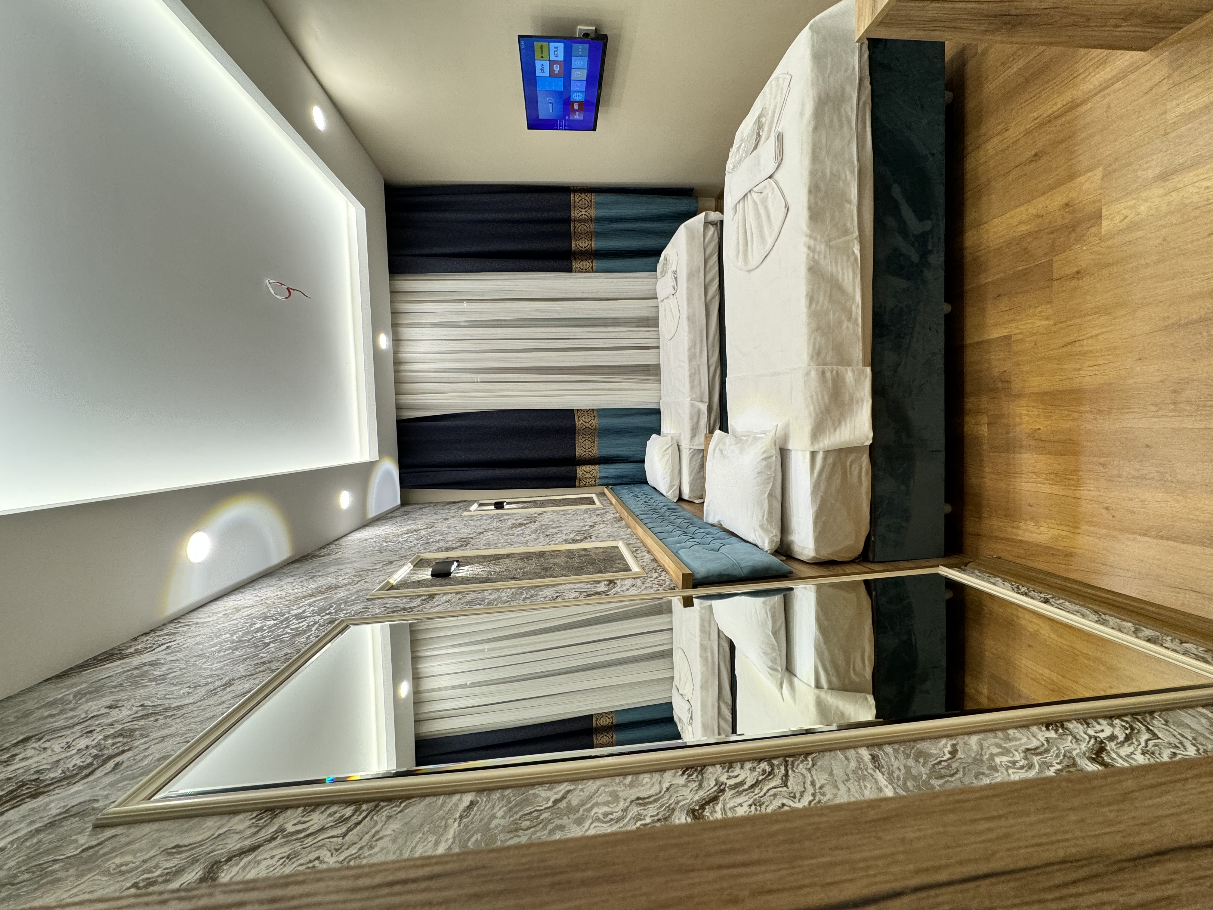 Double or Twin Superior King Bed