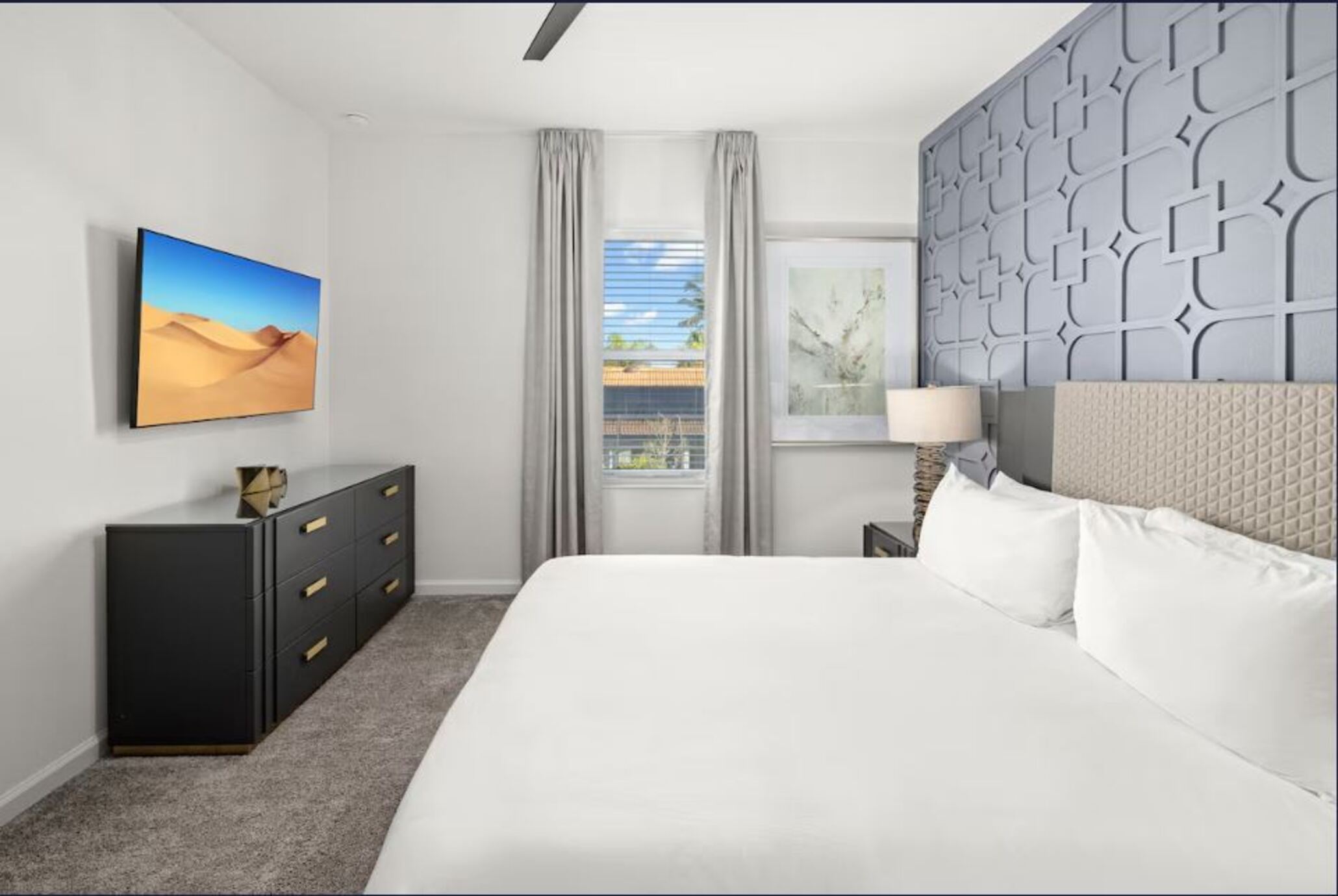 Home Six Bedrooms with Private Pool