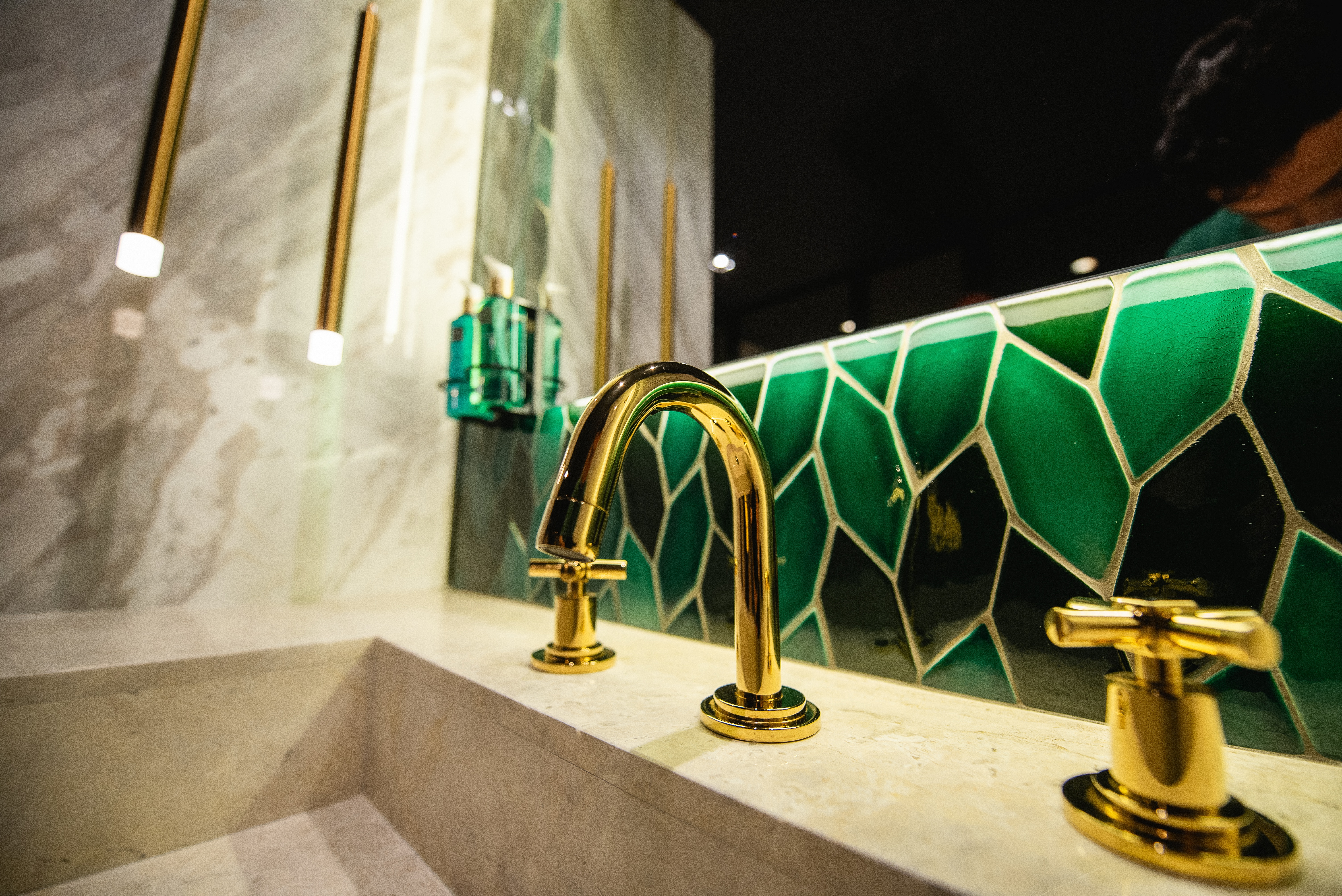 Double Deluxe One Bed