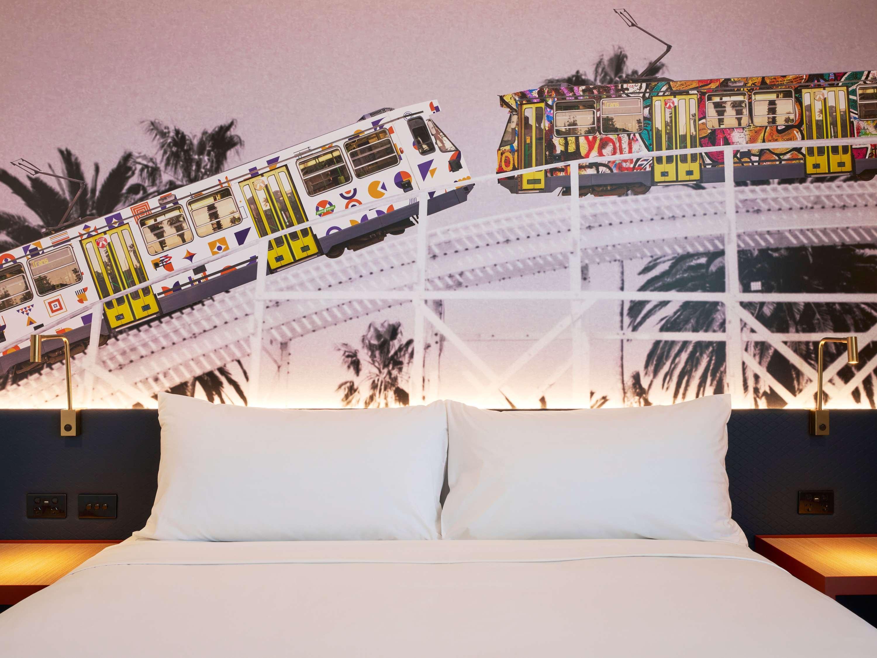 Double Deluxe King Bed