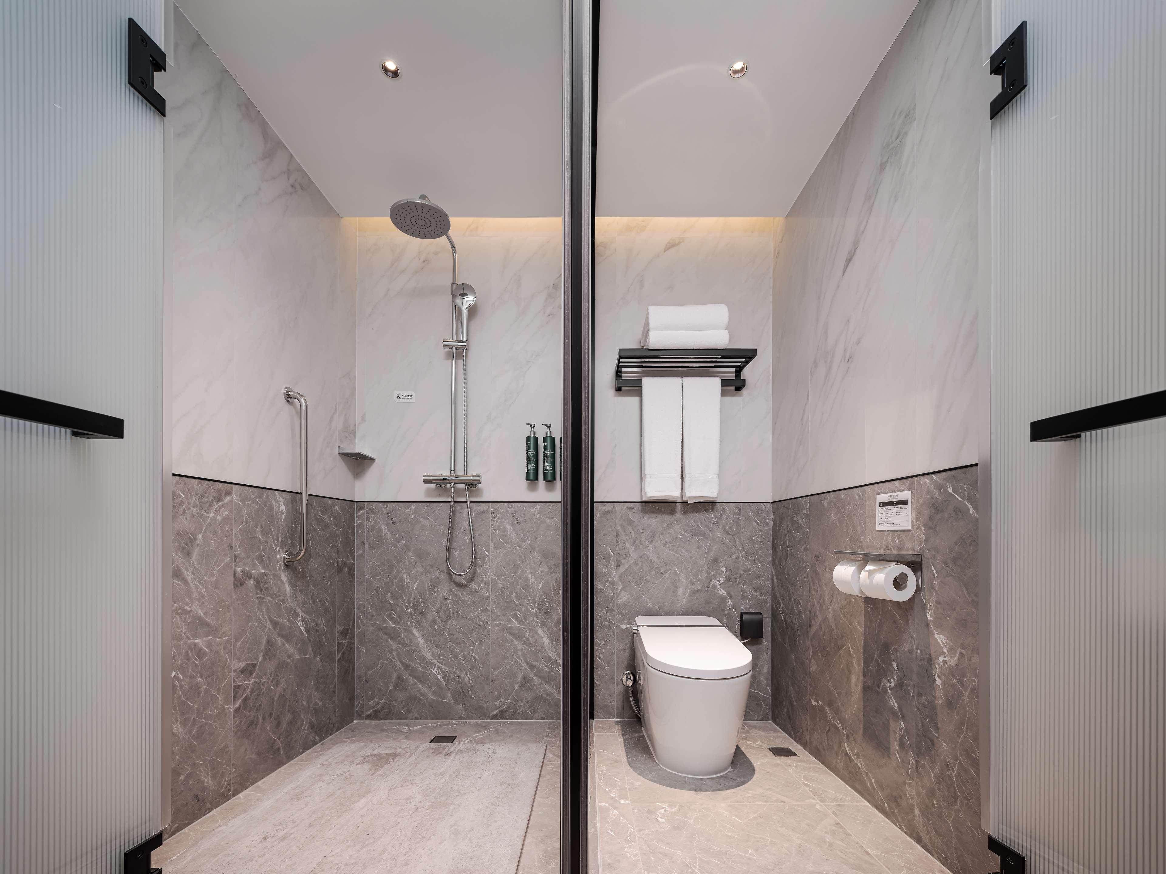 Double Premium King Bed