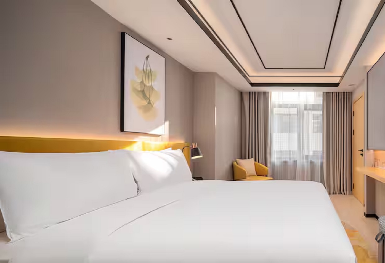 Suite Deluxe King Bed